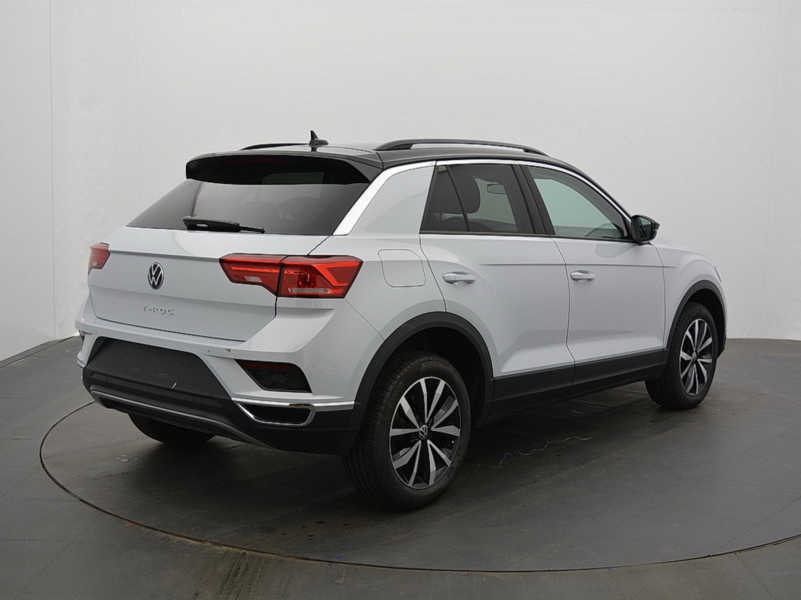 VOLKSWAGEN - T-ROC - #165181 - 1