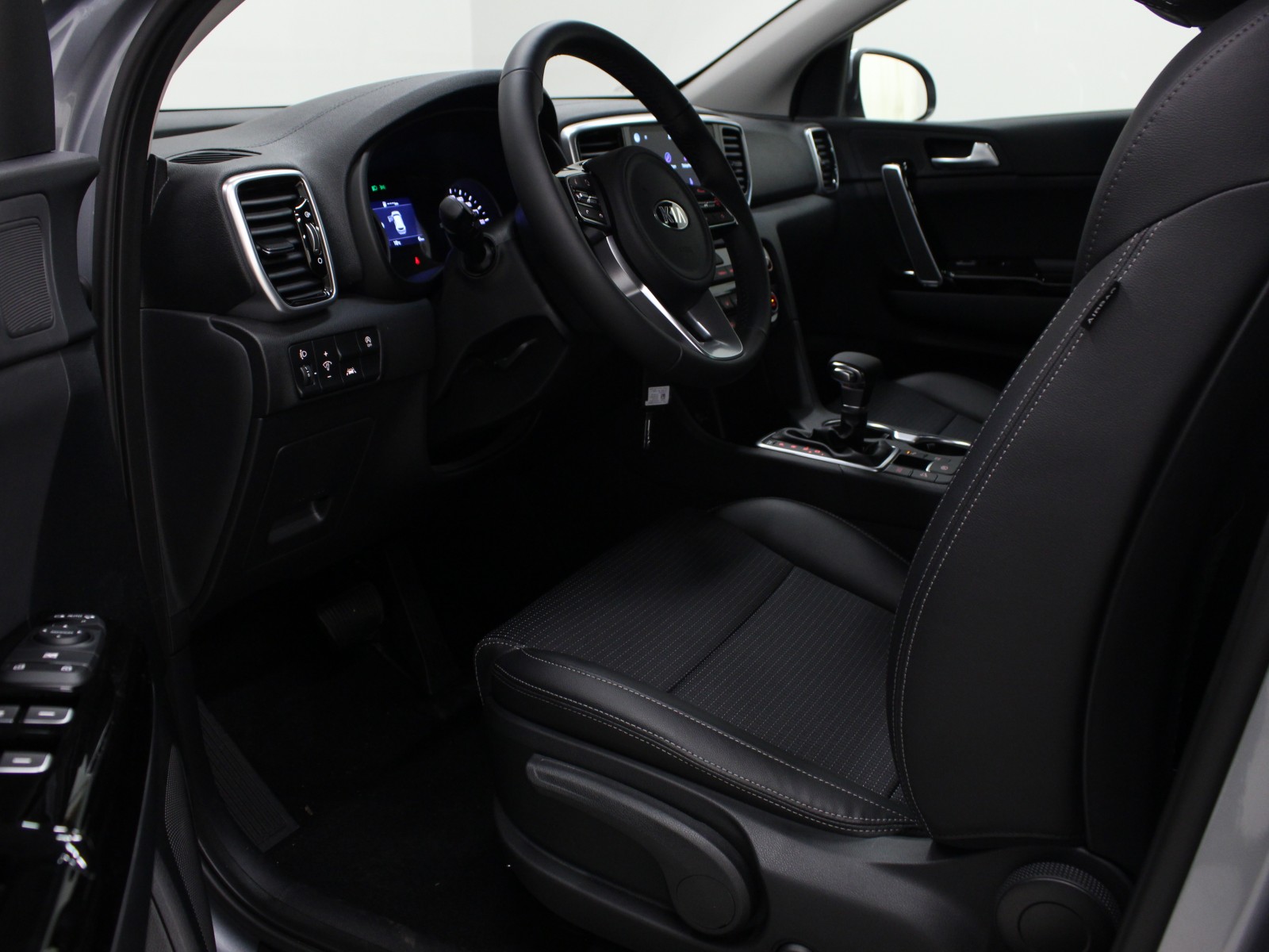 KIA - SPORTAGE - #173500 - 3