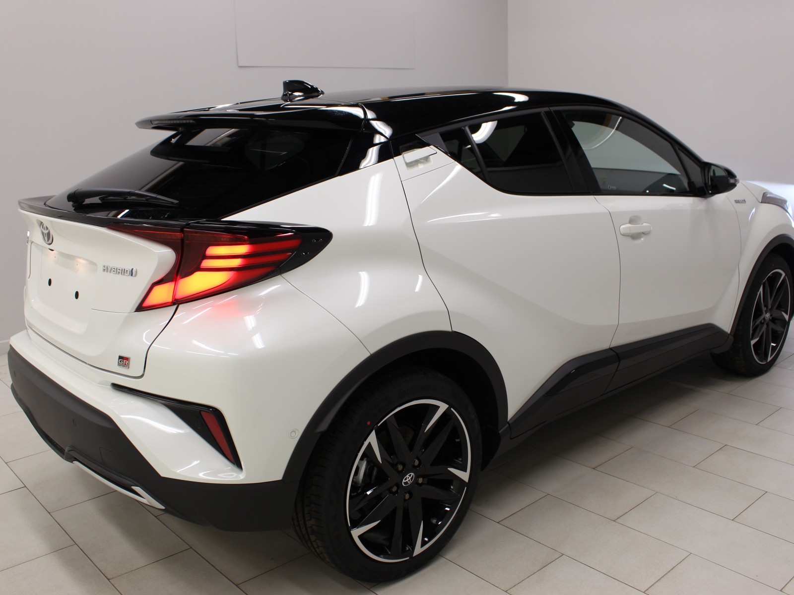 TOYOTA - C-HR HYBRIDE MY20 - #169101 - 1