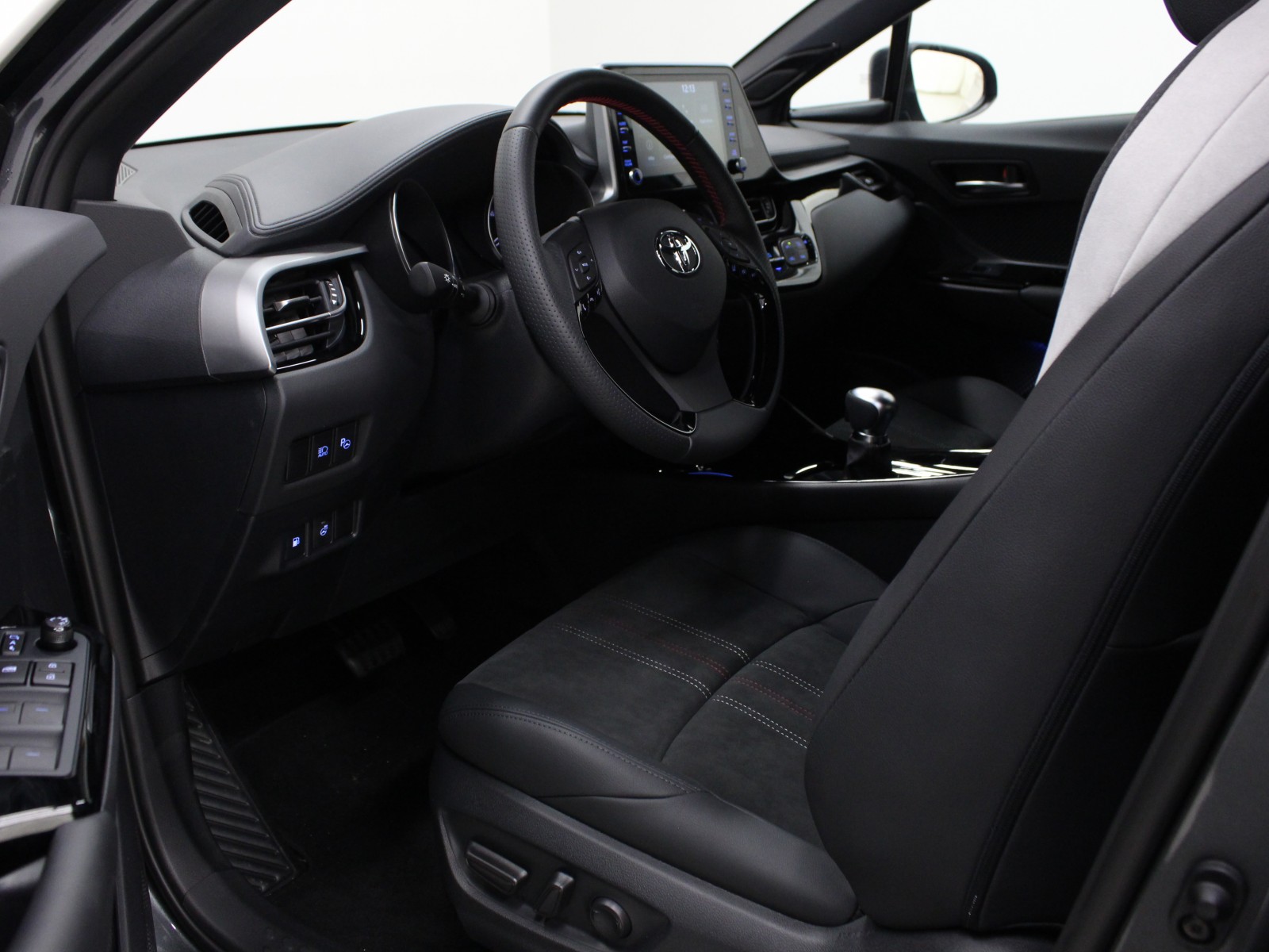 TOYOTA - C-HR HYBRIDE MY20 - #169106 - 3
