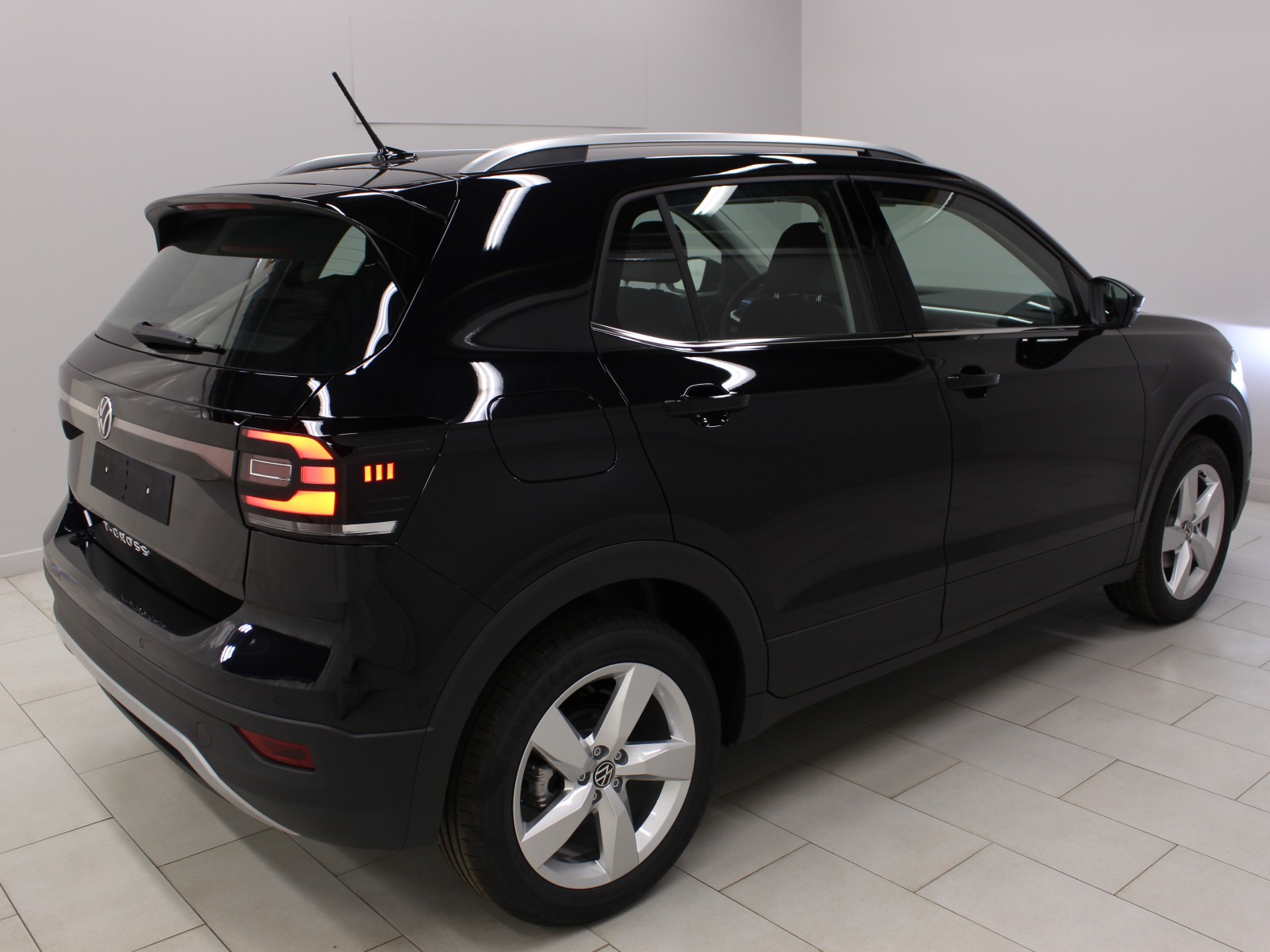VOLKSWAGEN - T-CROSS - #170343 - 1