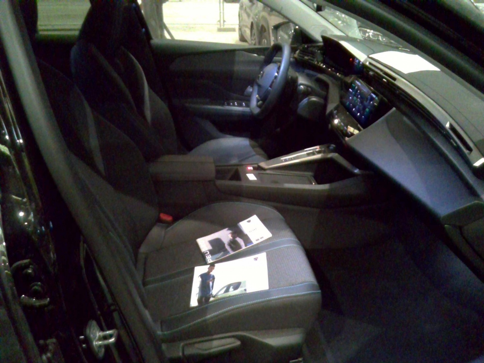 PEUGEOT - 308 - #665180 - 2