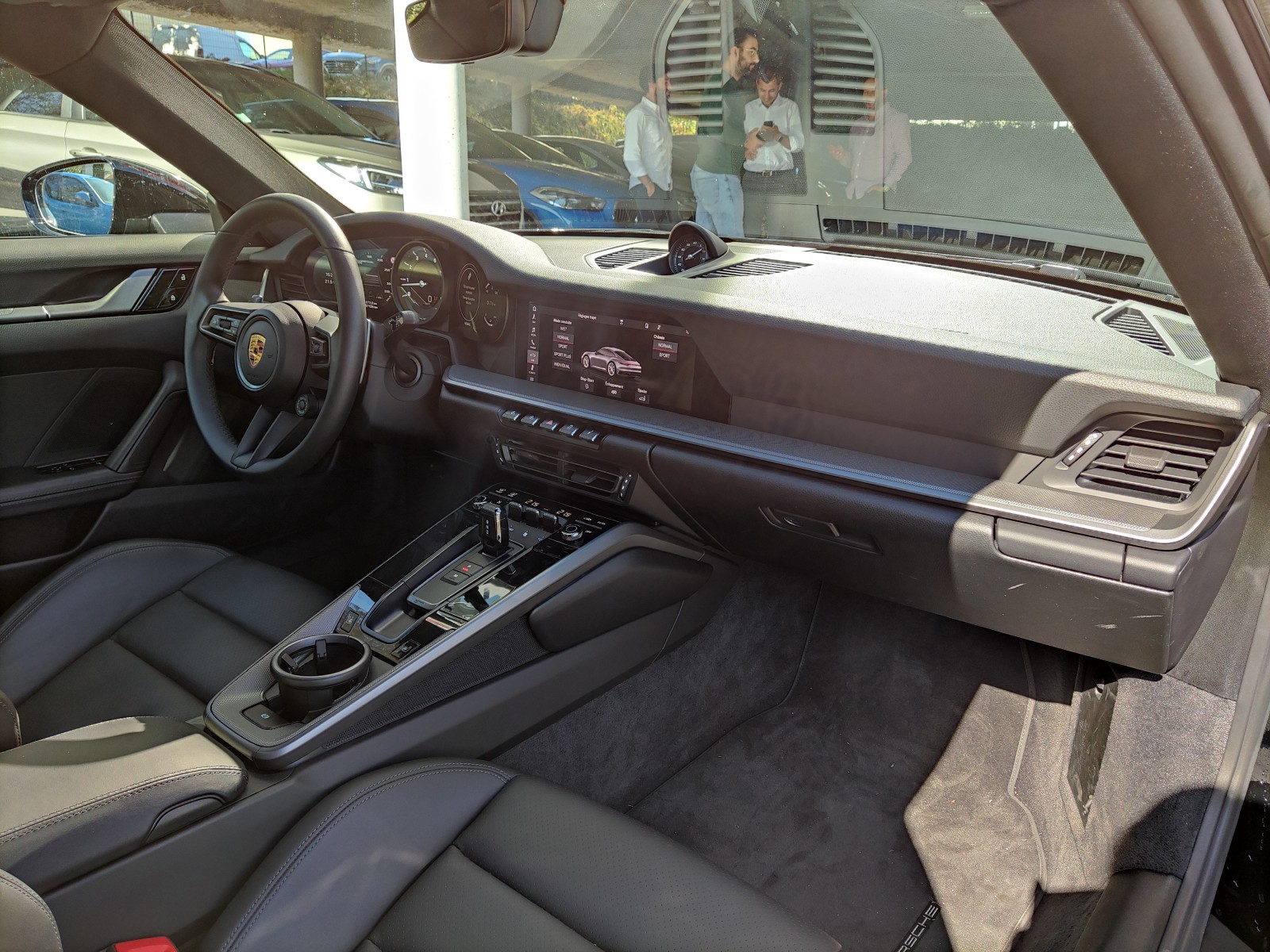 PORSCHE - 911 CARRERA COUPE 992 - #174170 - 6