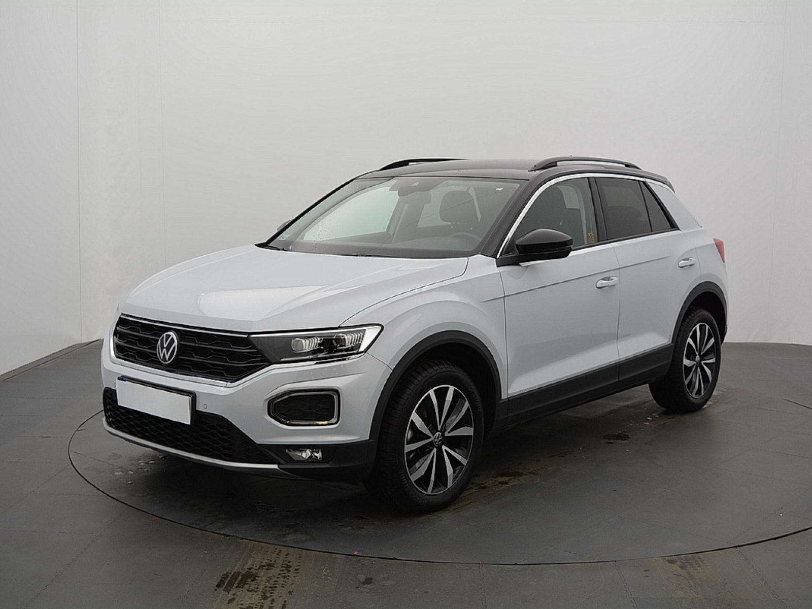 VOLKSWAGEN - T-ROC - #165233 - 0
