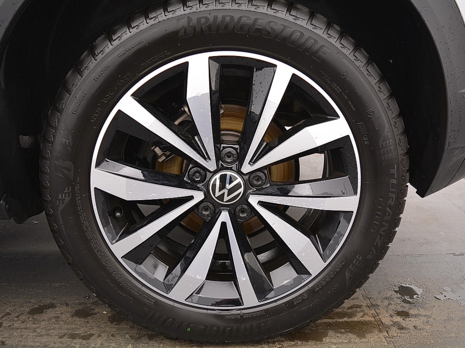 VOLKSWAGEN - T-ROC - #165233 - 2