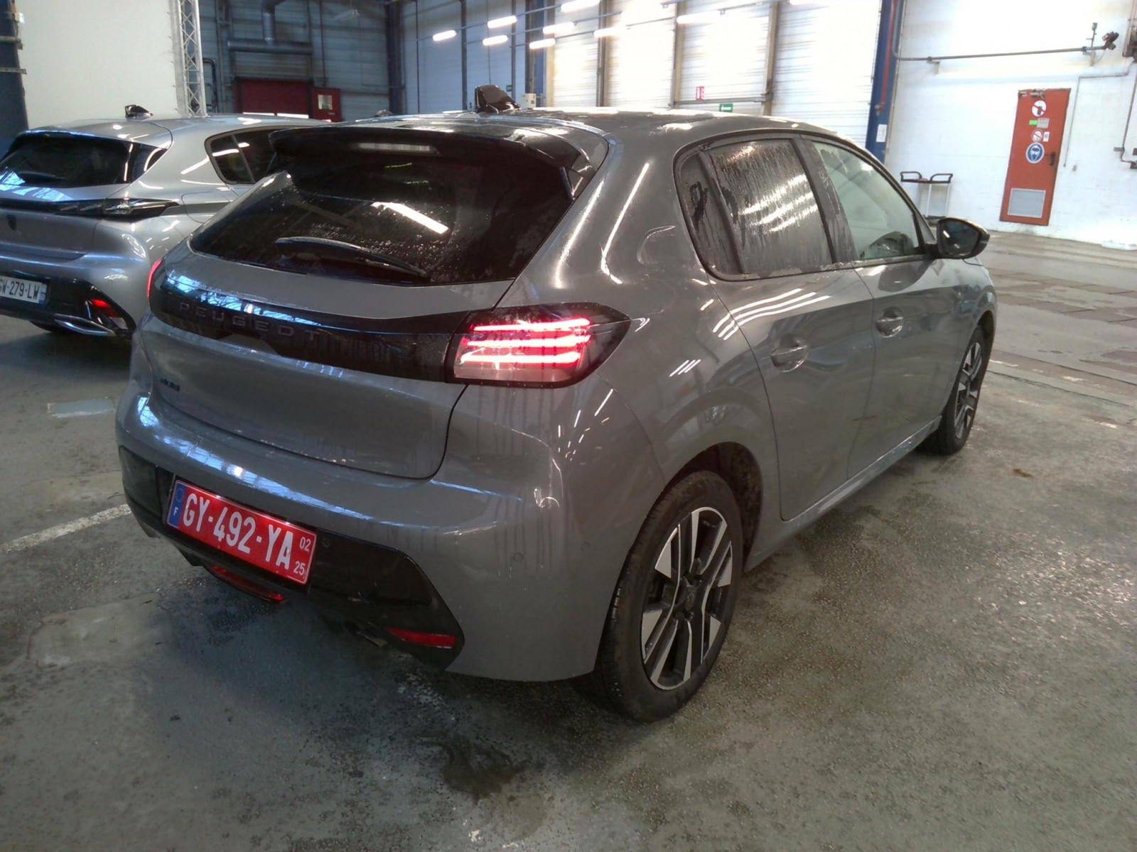 PEUGEOT - 208 - #665063 - 1