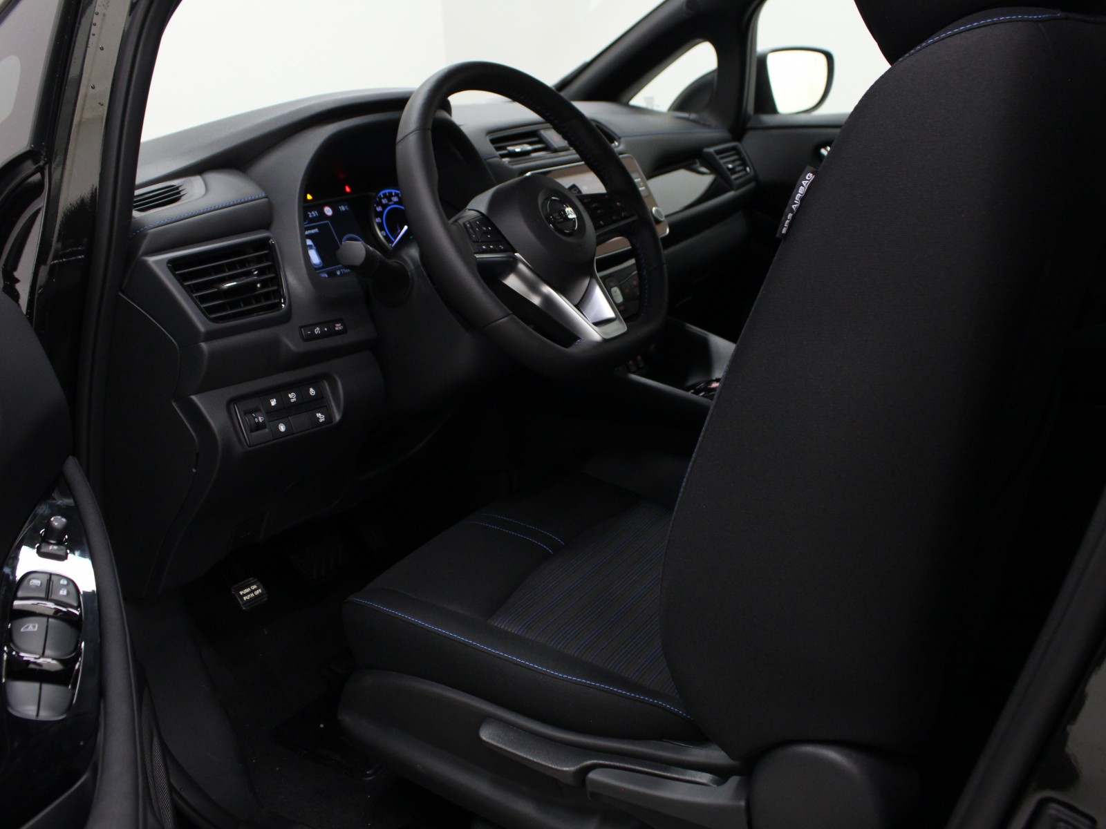 NISSAN - LEAF 2021 - #174689 - 3
