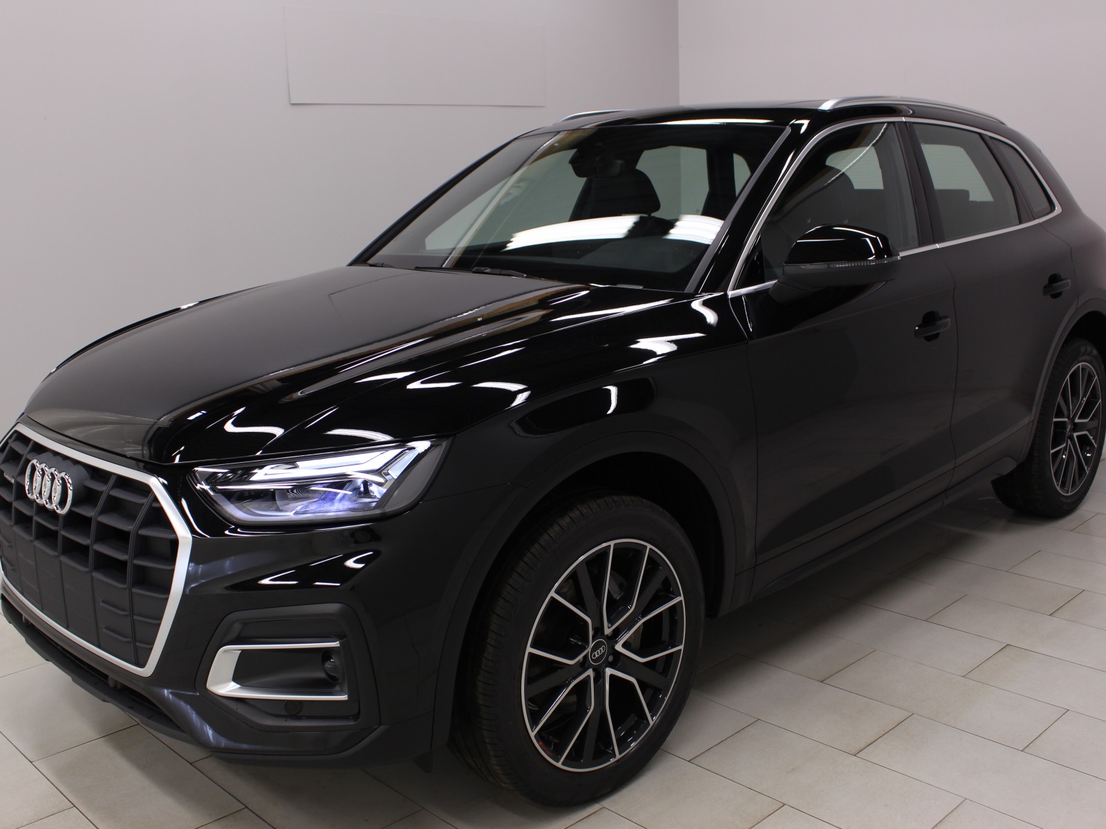 AUDI - Q5  - #168760 - 0