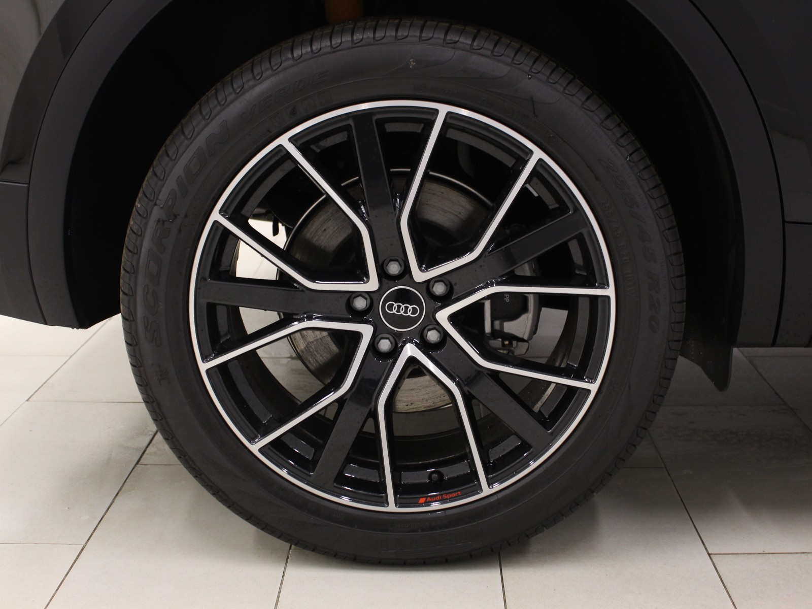 AUDI - Q5  - #168760 - 2