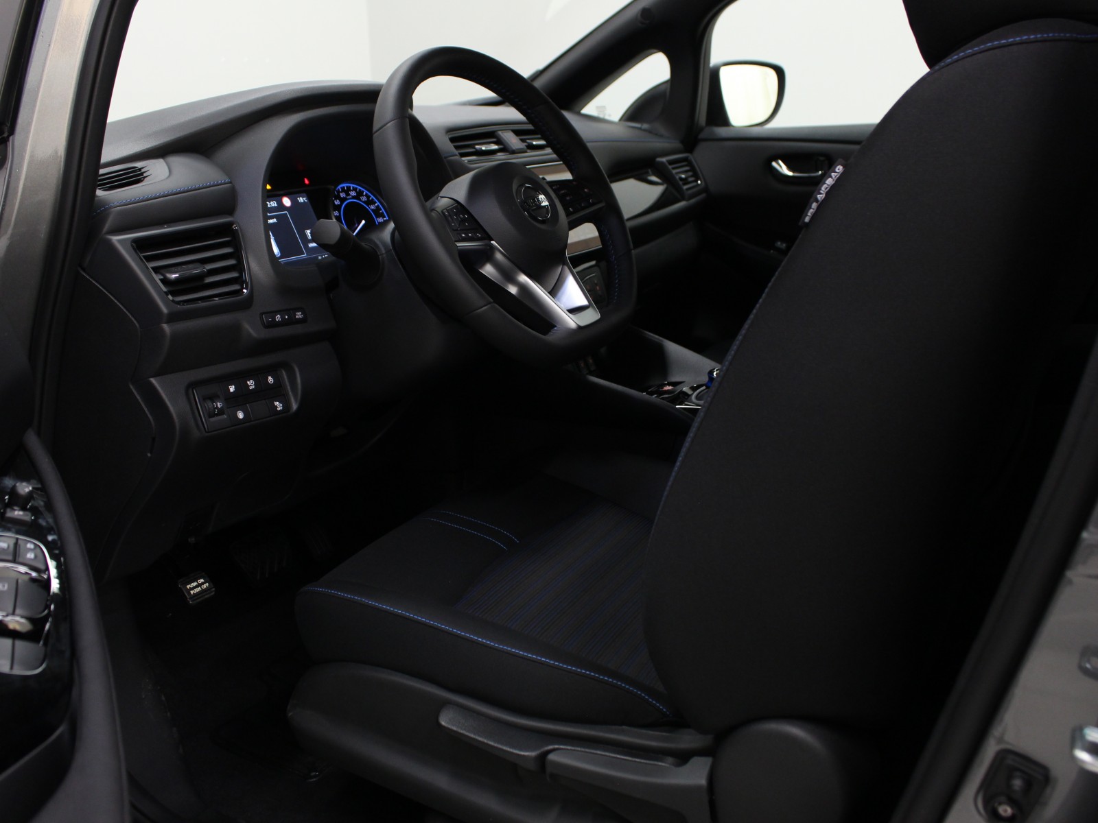 NISSAN - LEAF 2021 - #174690 - 3
