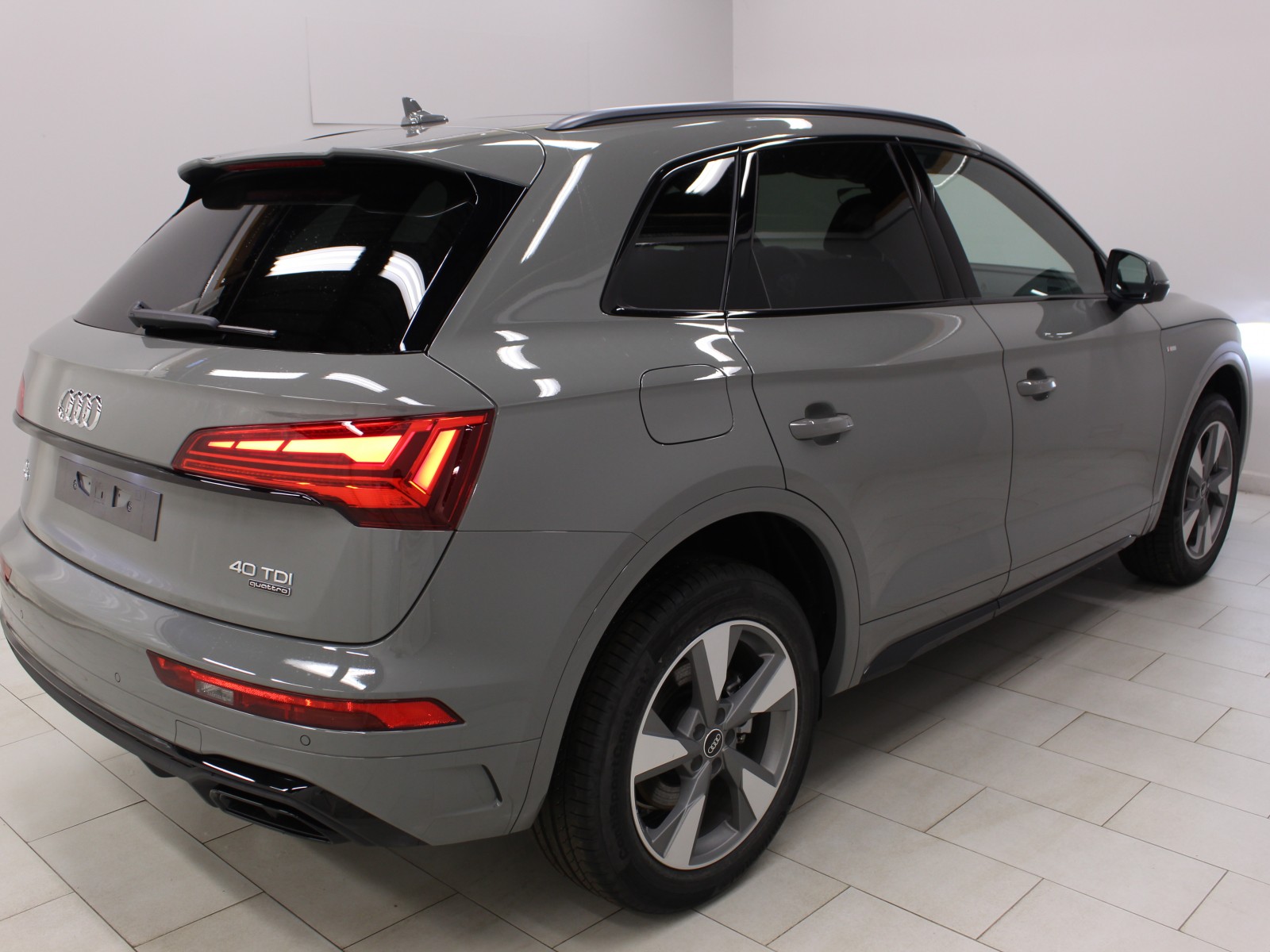 AUDI - Q5 - #174737 - 1