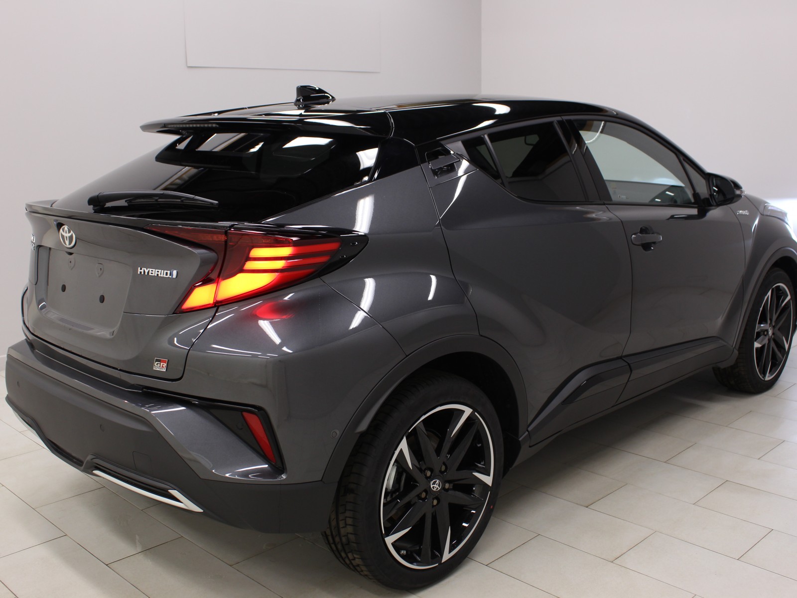 TOYOTA - C-HR HYBRIDE MY20 - #171798 - 1