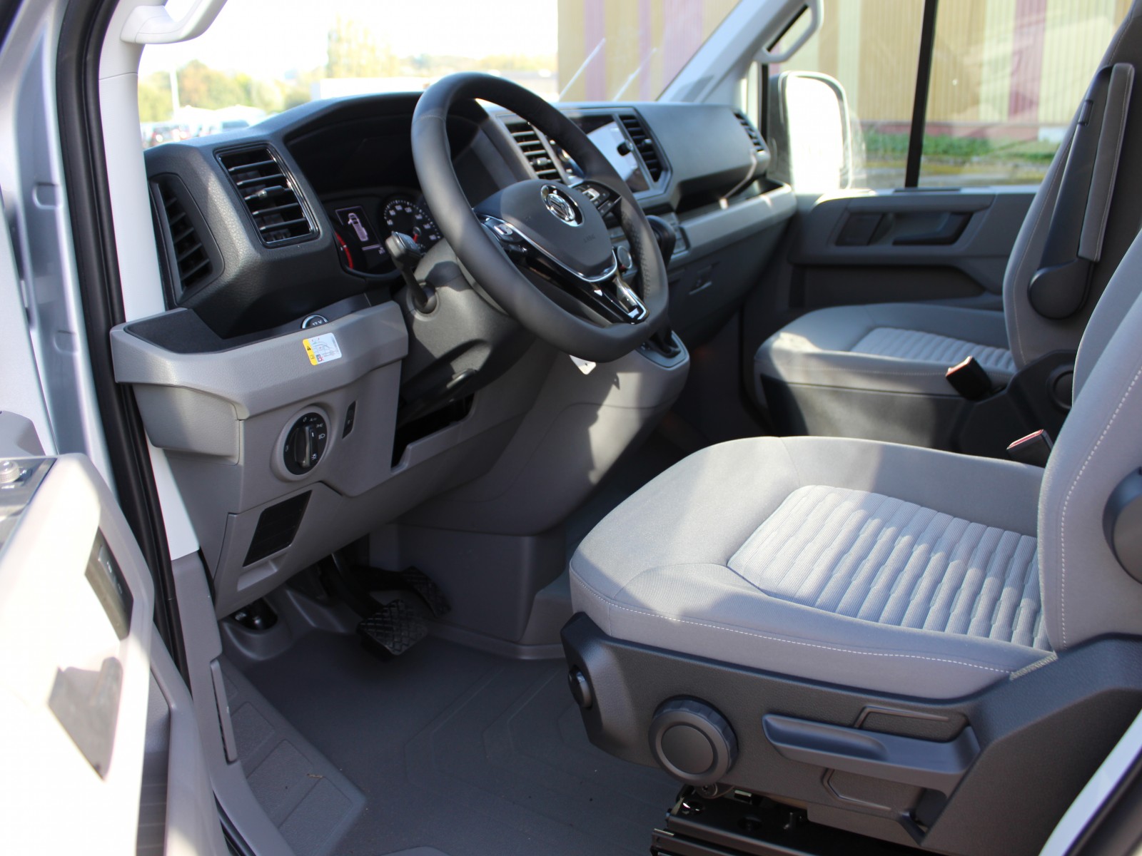 VOLKSWAGEN - GRAND CALIFORNIA - #174924 - 3