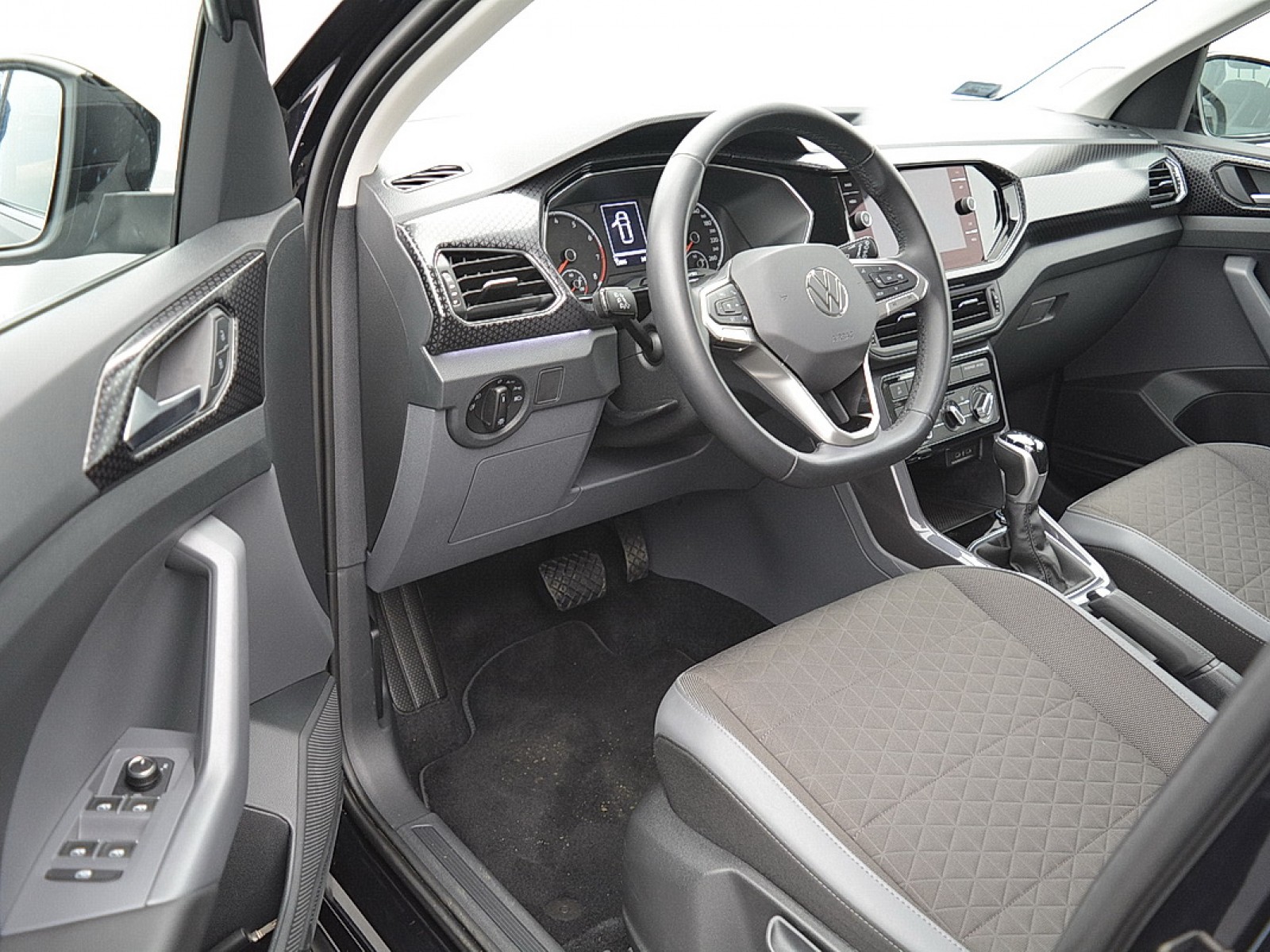 VOLKSWAGEN - T-CROSS - #165153 - 3