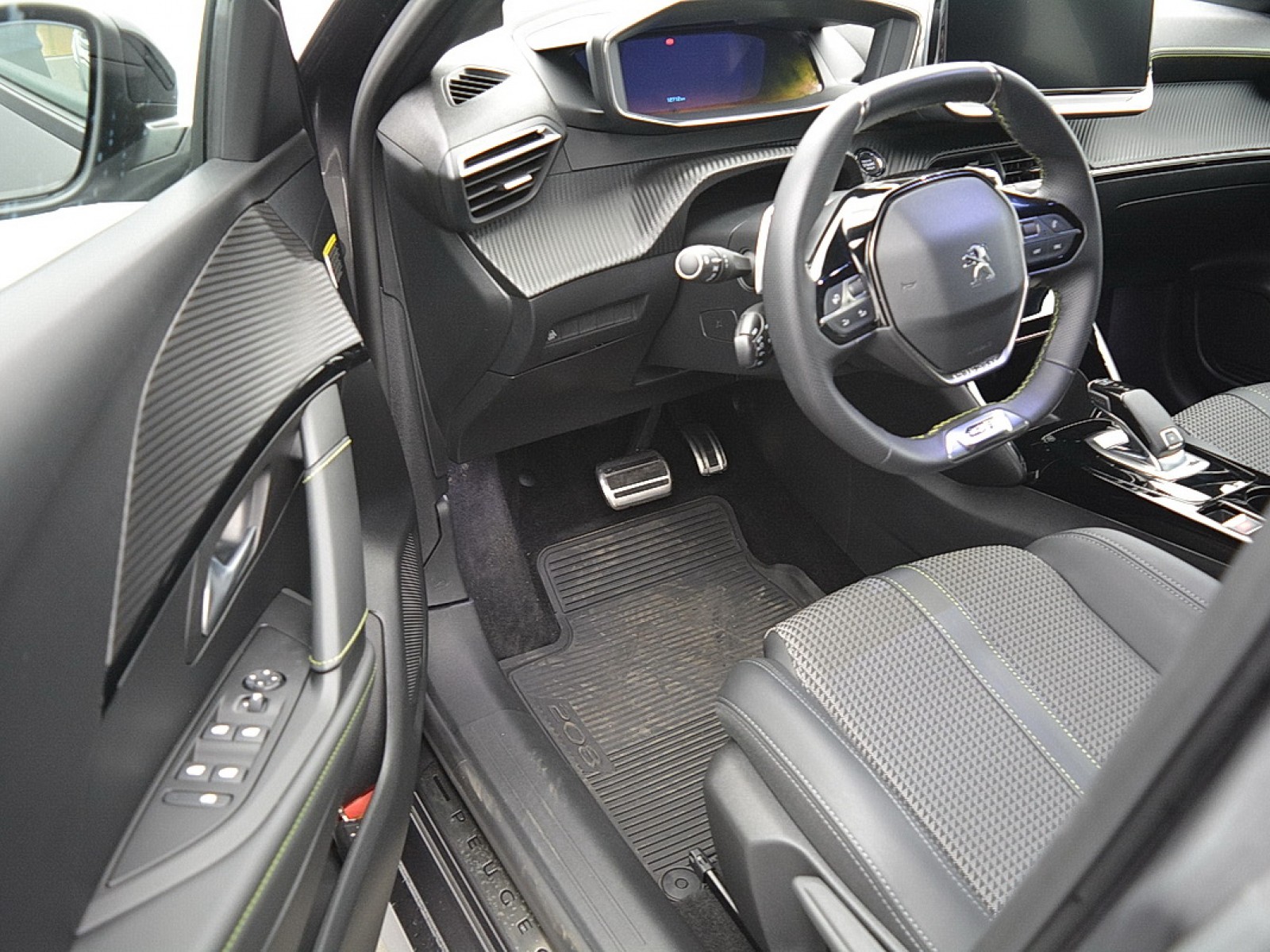PEUGEOT - 208 - #163812 - 3