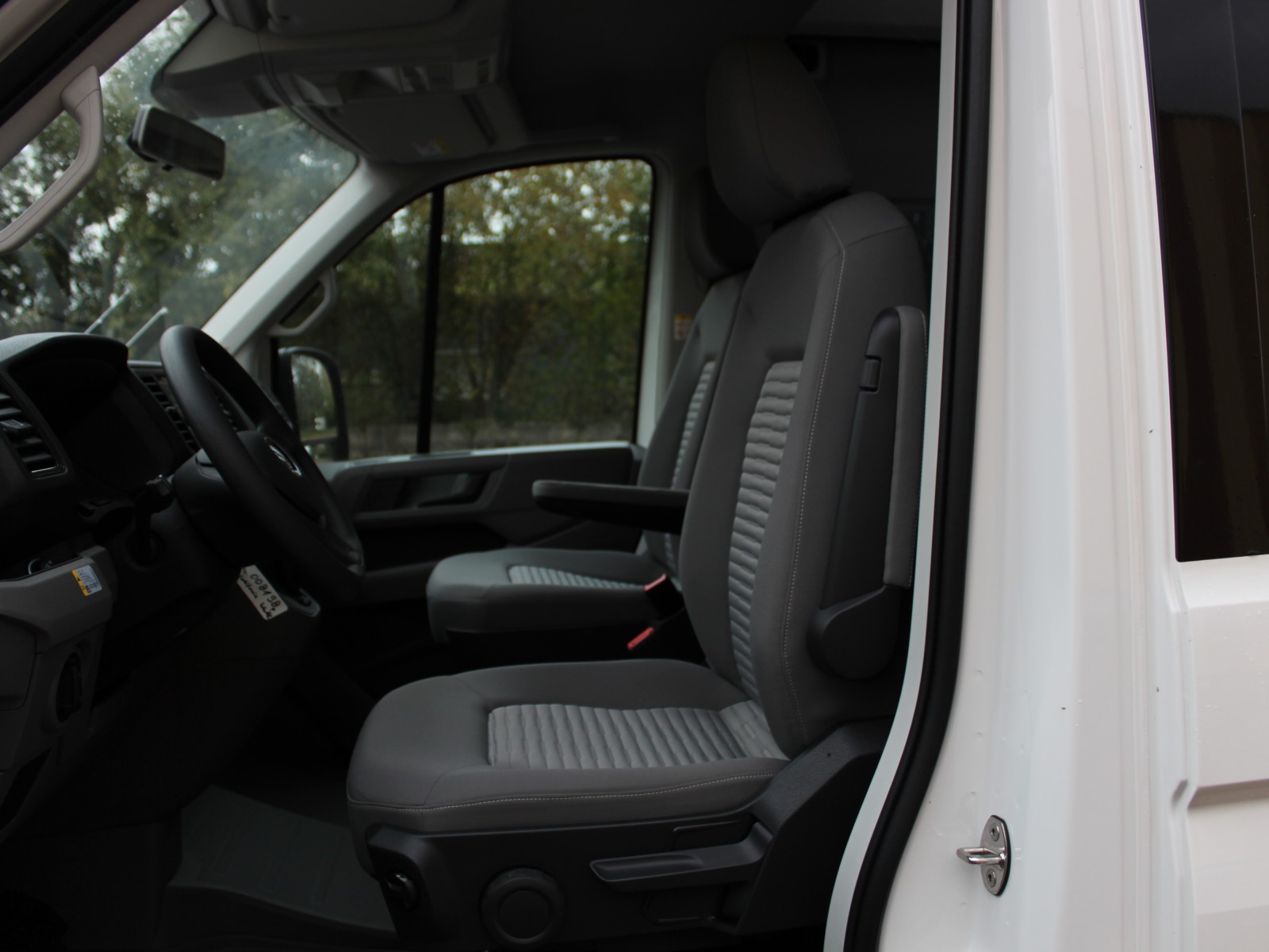 VOLKSWAGEN - GRAND CALIFORNIA - #174913 - 4