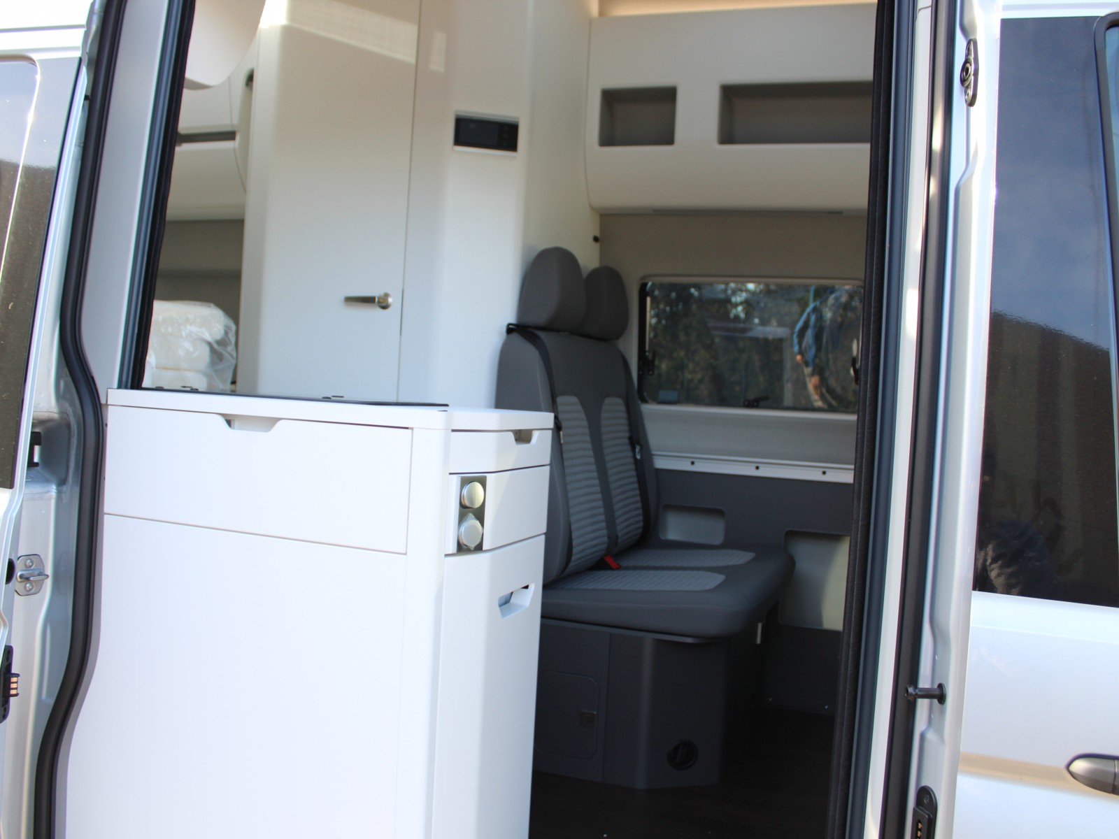 VOLKSWAGEN - GRAND CALIFORNIA - #174913 - 6