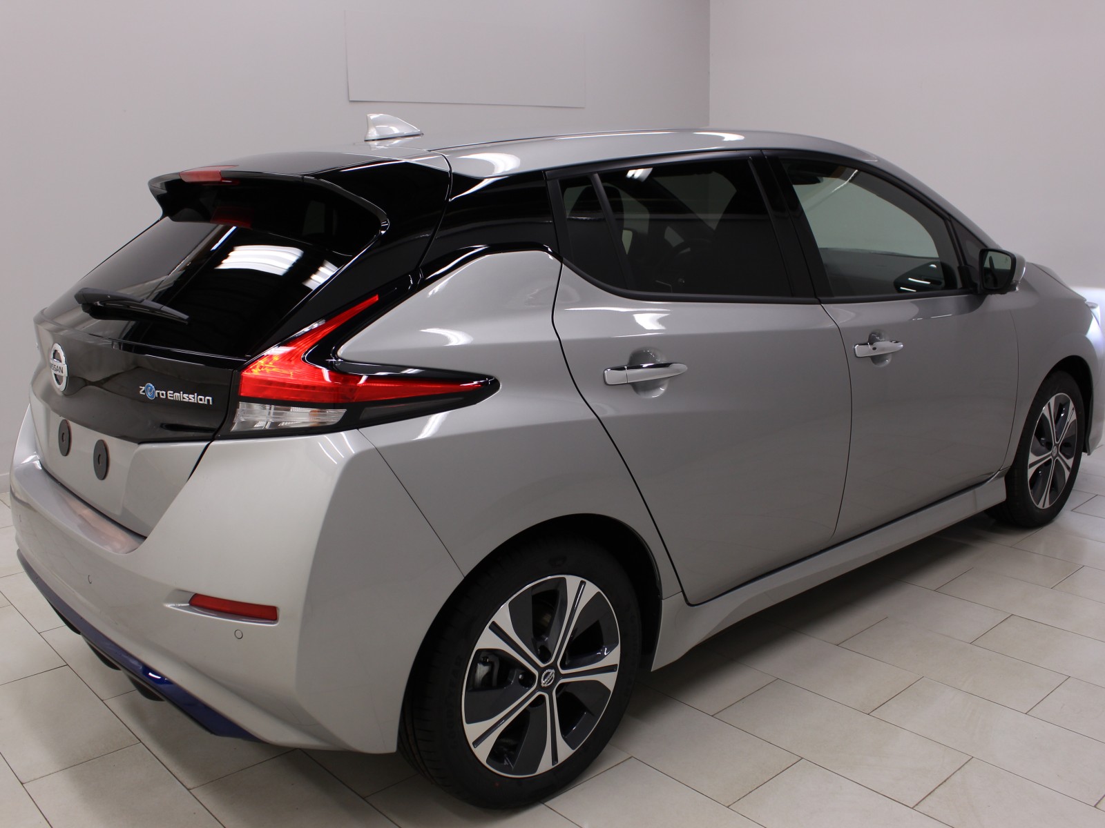 NISSAN - LEAF 2021 - #175120 - 1