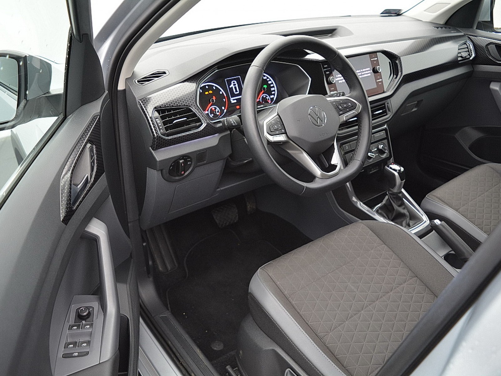 VOLKSWAGEN - T-CROSS - #165165 - 3