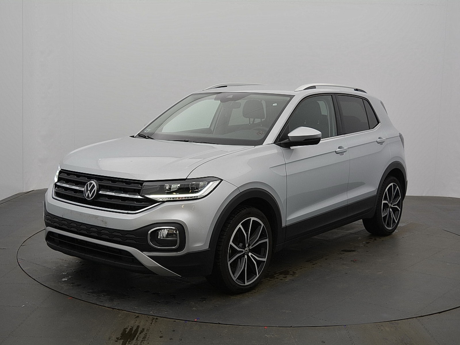 VOLKSWAGEN - T-CROSS - #165170 - 0