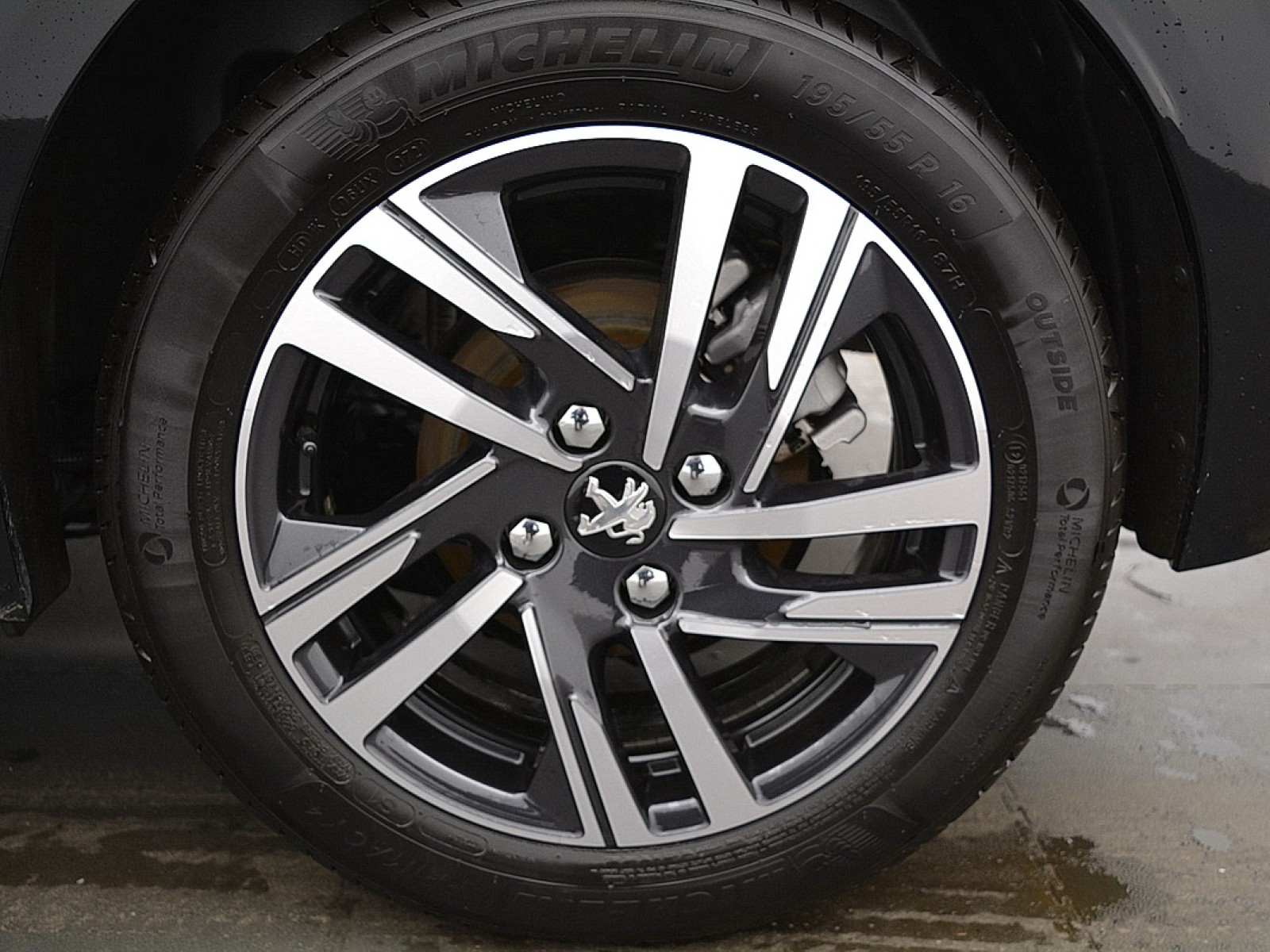 PEUGEOT - 208 - #163789 - 2