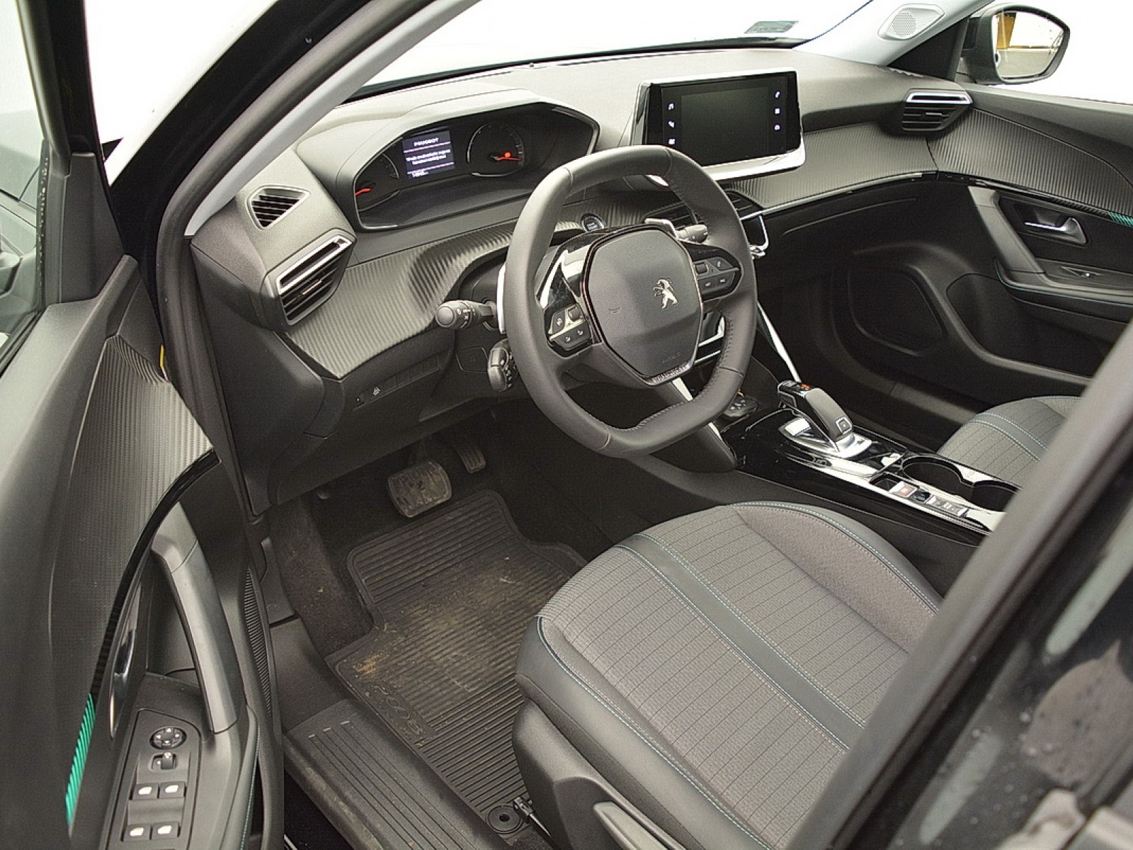 PEUGEOT - 2008 - #163938 - 3
