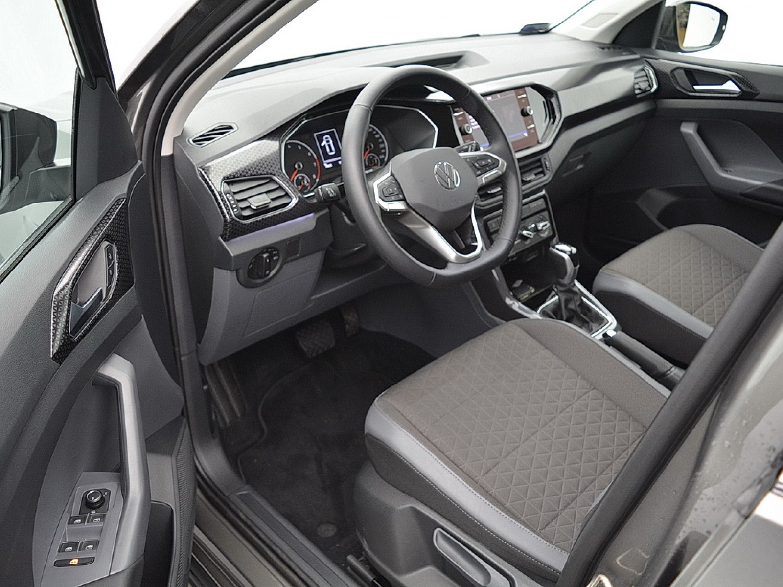 VOLKSWAGEN - T-CROSS - #165175 - 3