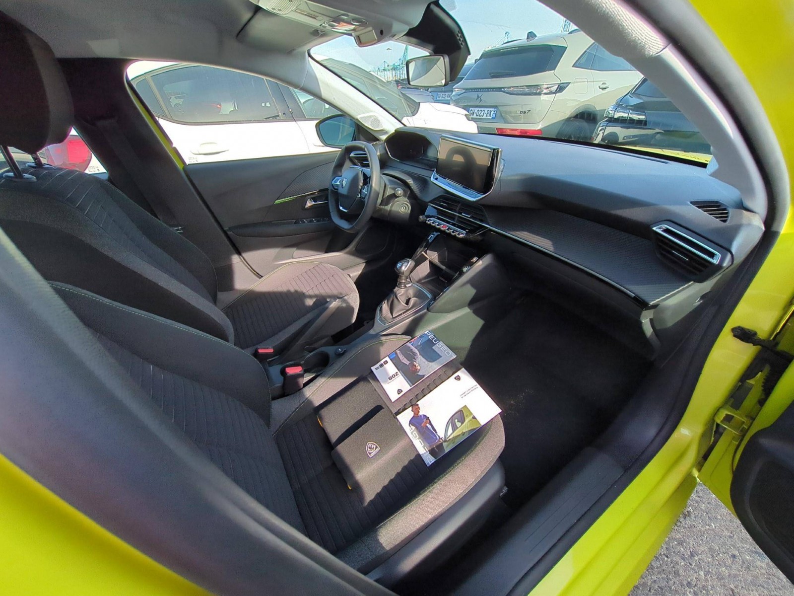 PEUGEOT - 208 - #711574 - 2