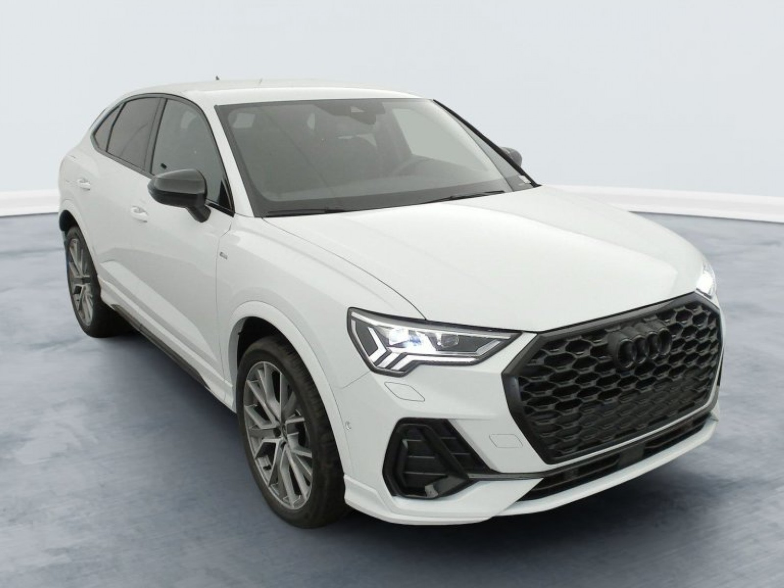 AUDI - Q3 Sportback - #694371 - 1
