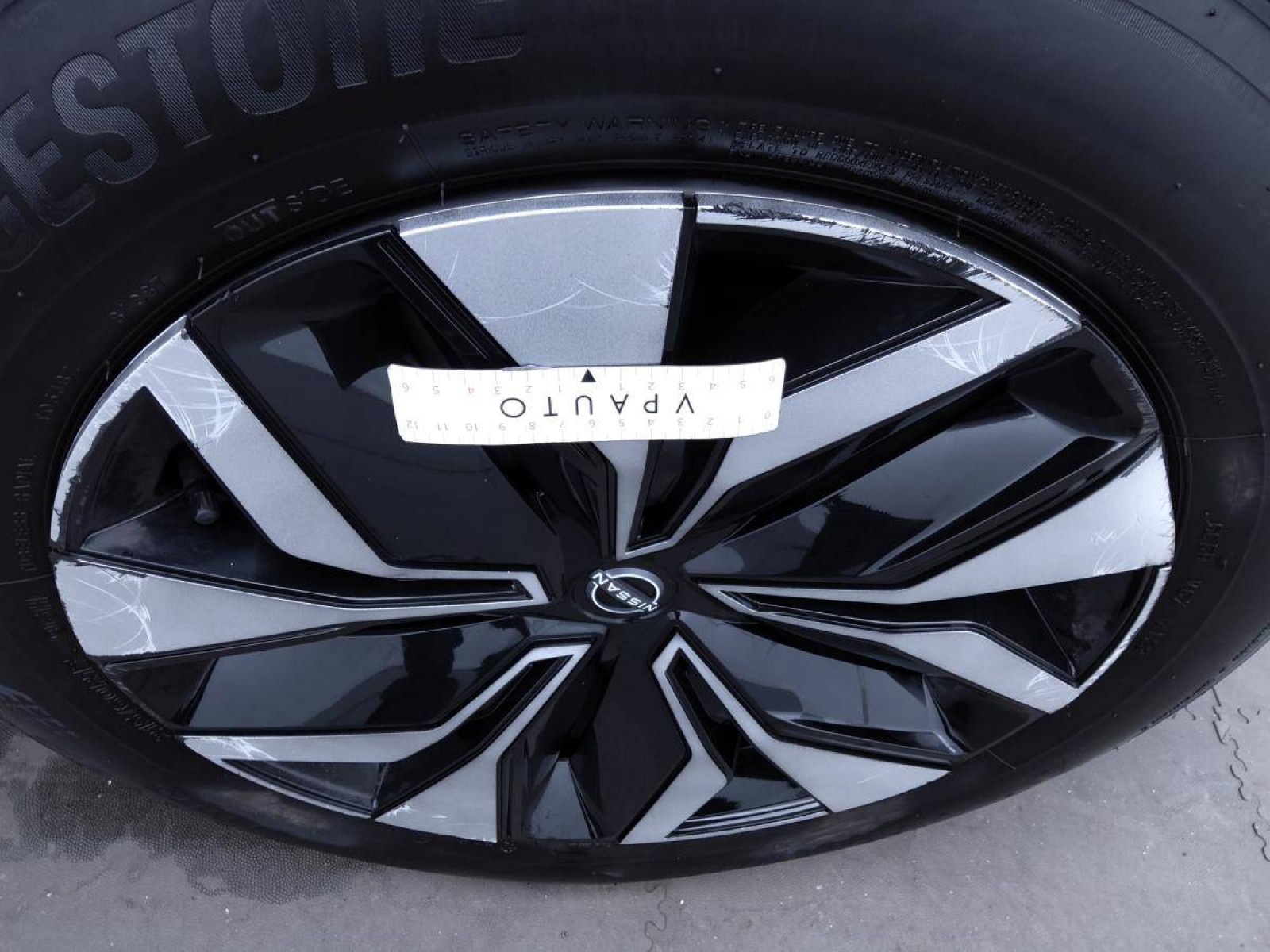 NISSAN - JUKE 2023.5 - #650039 - 10