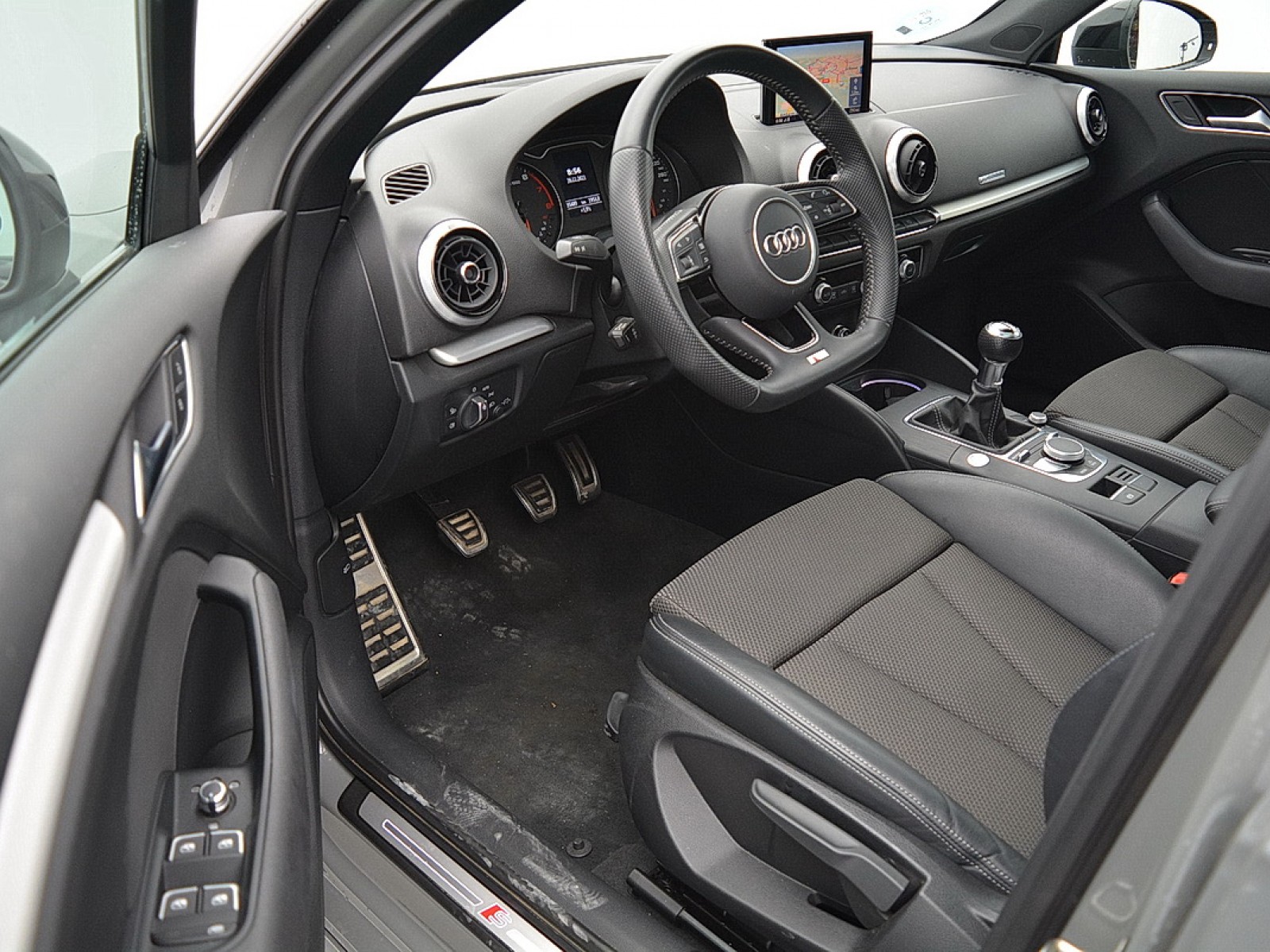 AUDI - A3 SPORTBACK - #174067 - 3