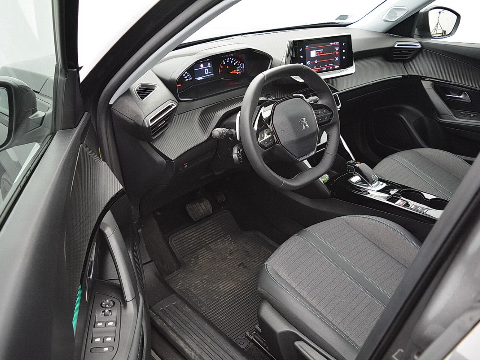 PEUGEOT - 2008 - #163910 - 3