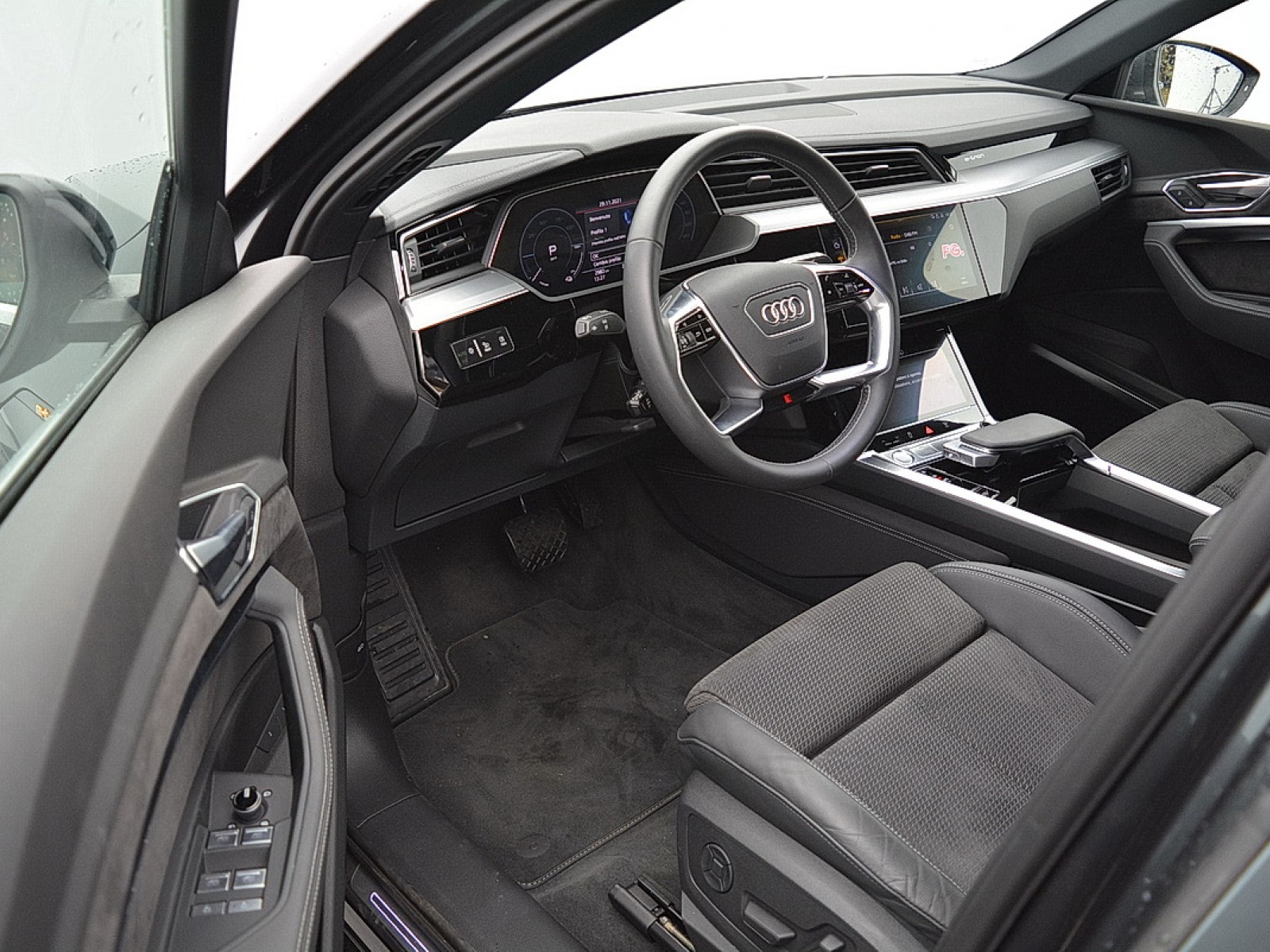 AUDI - E-TRON SPORTBACK - #174890 - 3