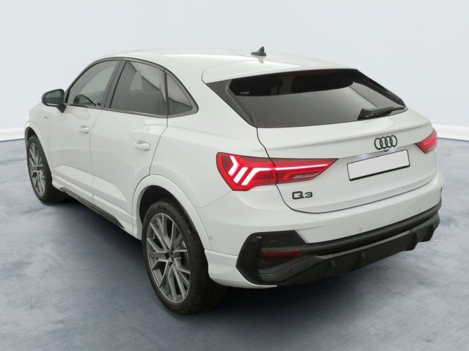 AUDI - Q3 Sportback - #725949 - 3