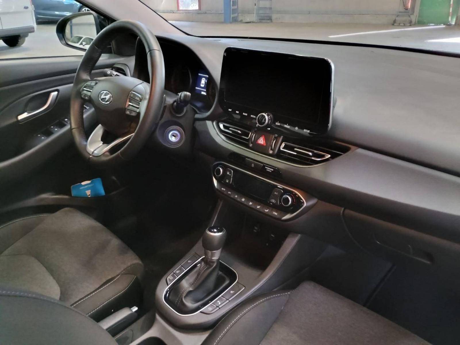 HYUNDAI - i30 - #720650 - 4