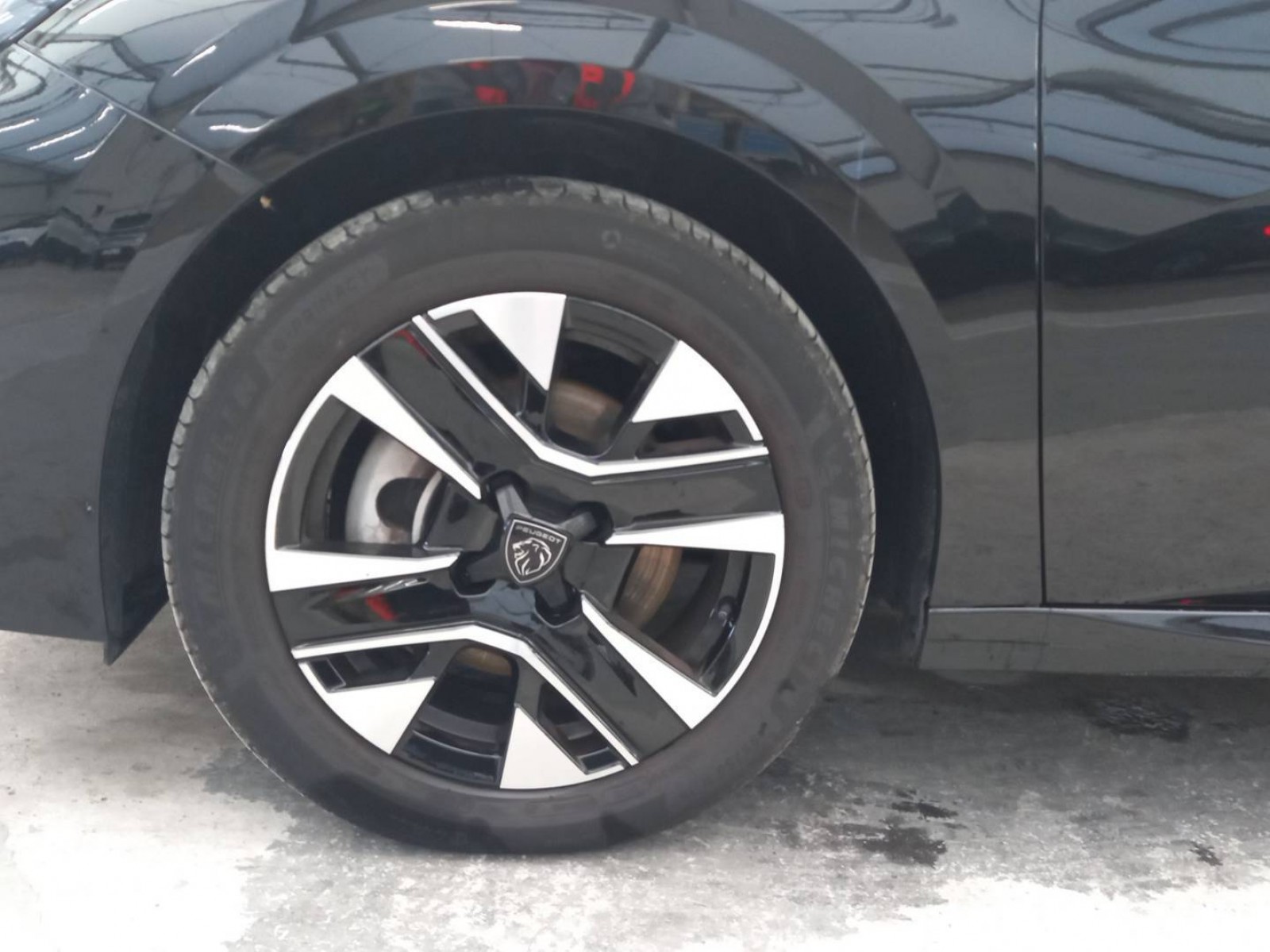 PEUGEOT - 208 - #711531 - 9