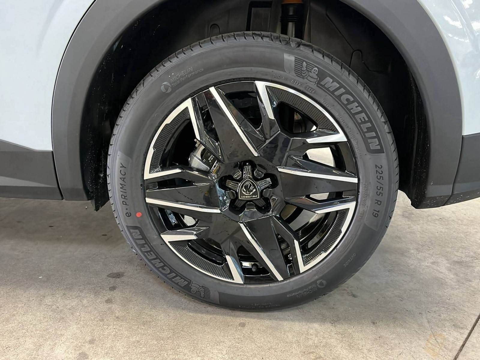 PEUGEOT - 3008 - #637601 - 11