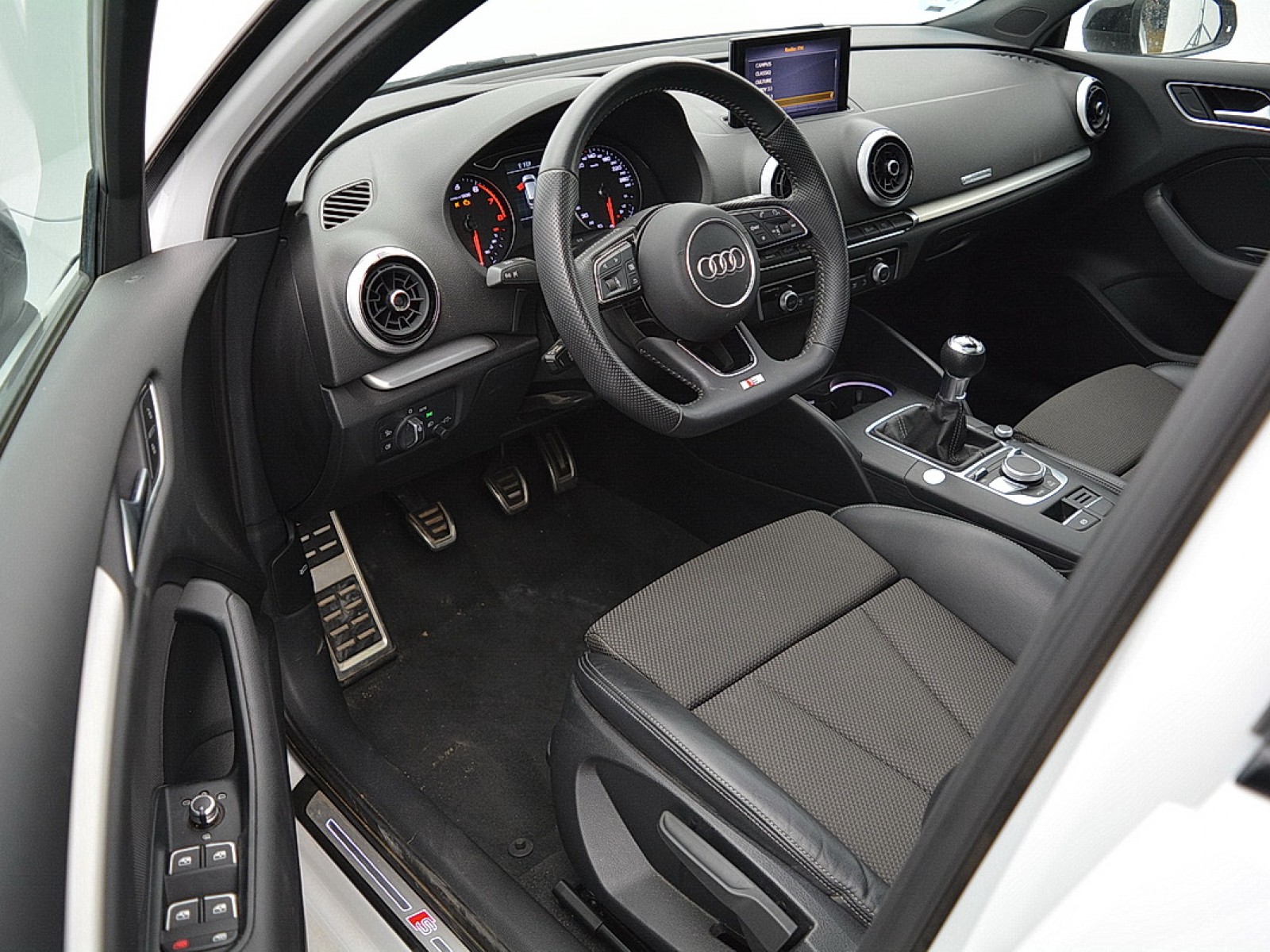 AUDI - A3 SPORTBACK - #174059 - 3