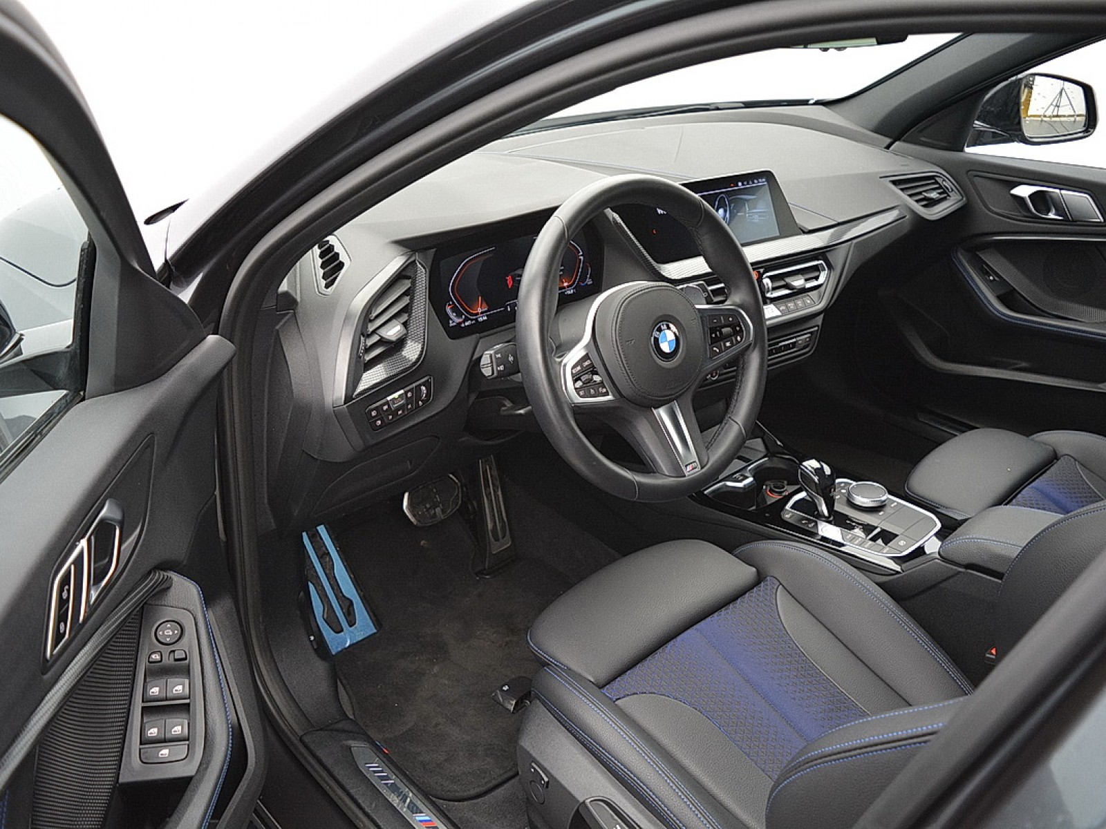 BMW - SERIE 1 F40 - #169180 - 3