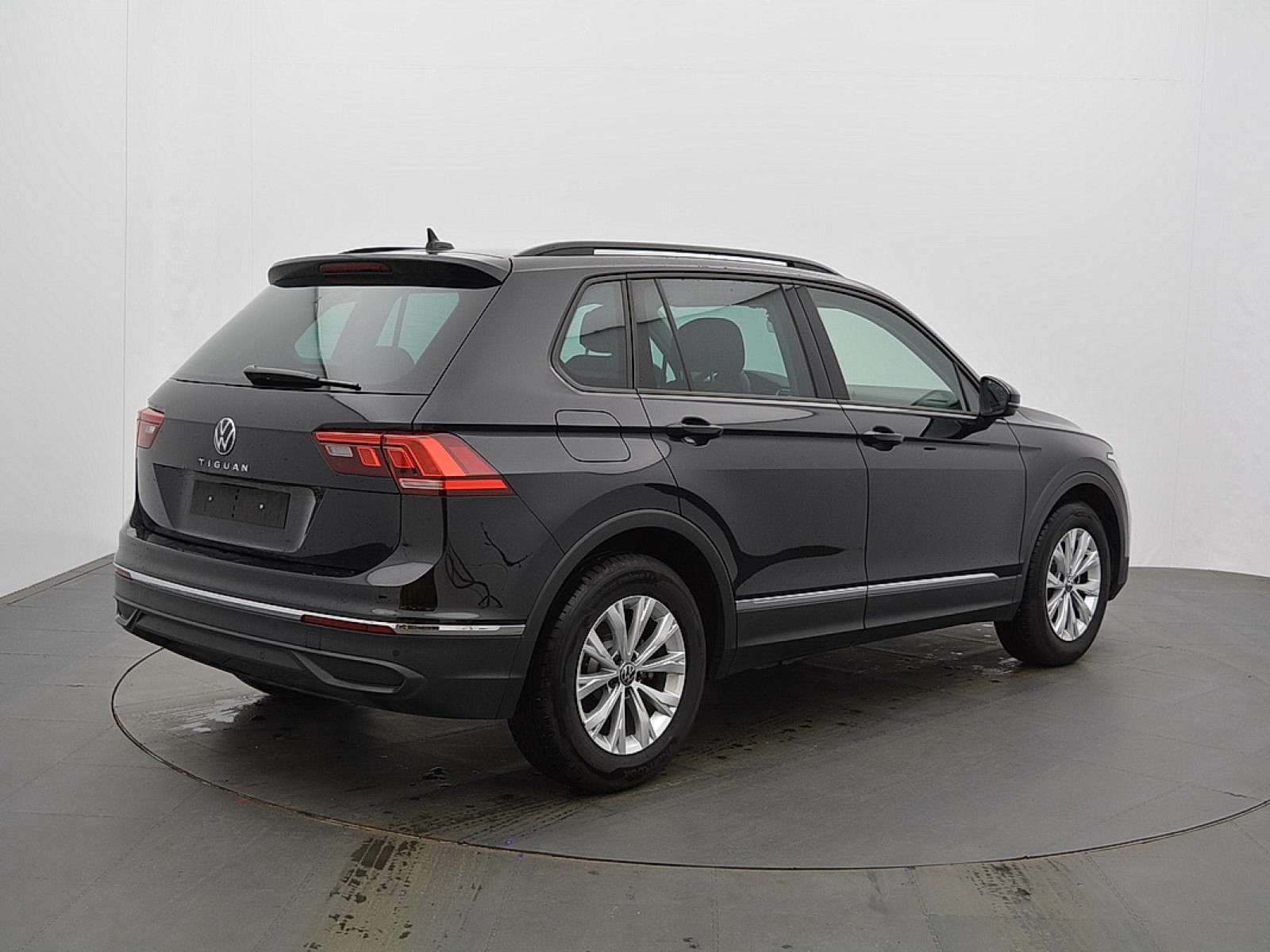 VOLKSWAGEN - TIGUAN - #167350 - 1