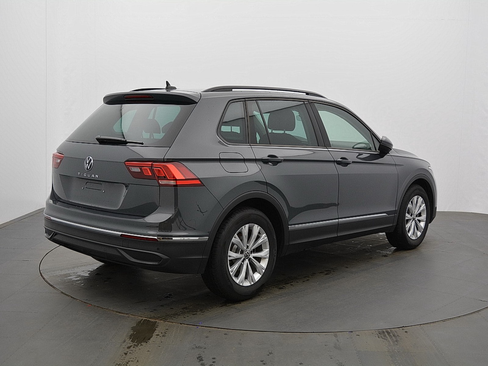 VOLKSWAGEN - TIGUAN - #167348 - 1