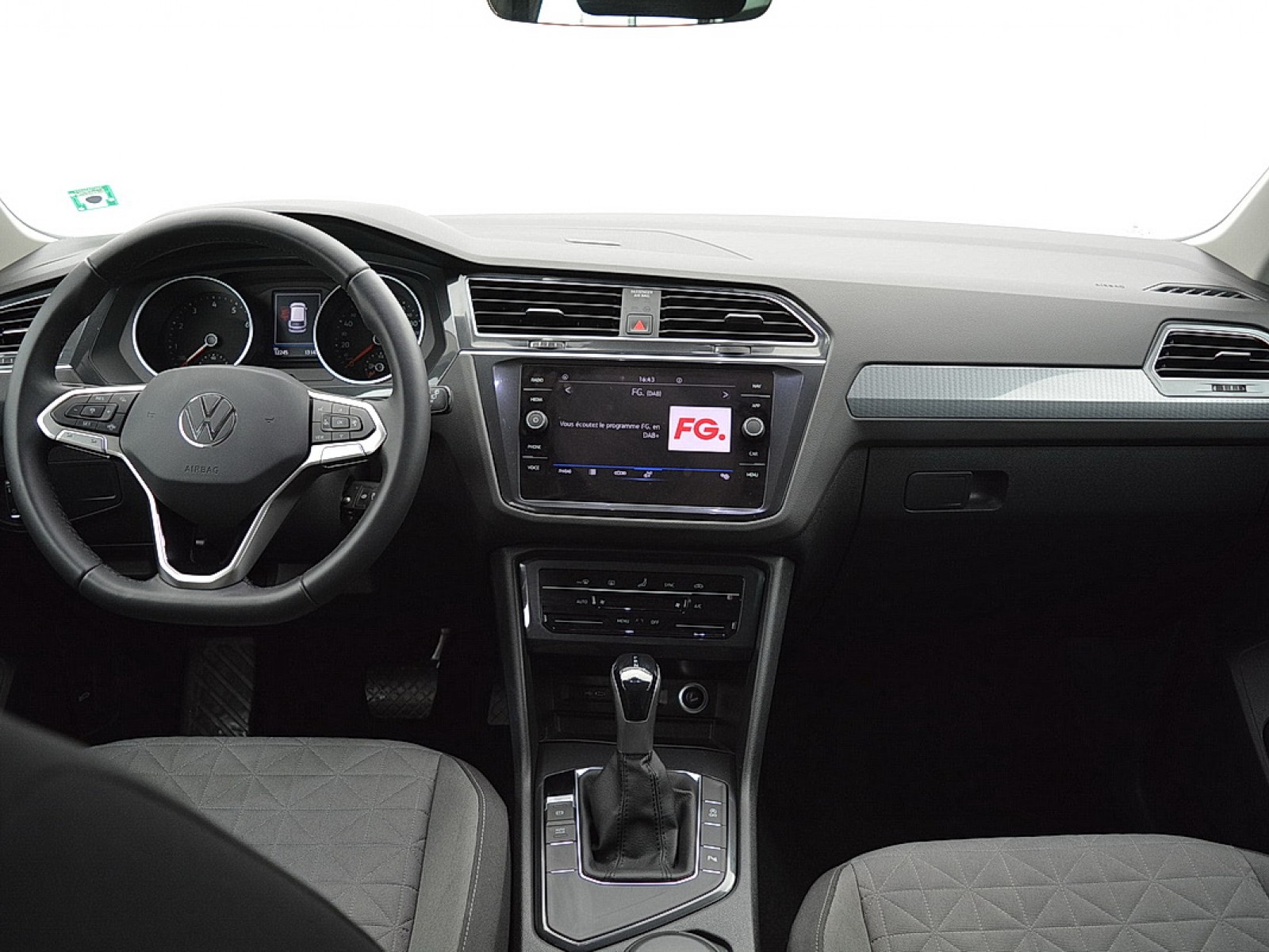 VOLKSWAGEN - TIGUAN - #167348 - 4