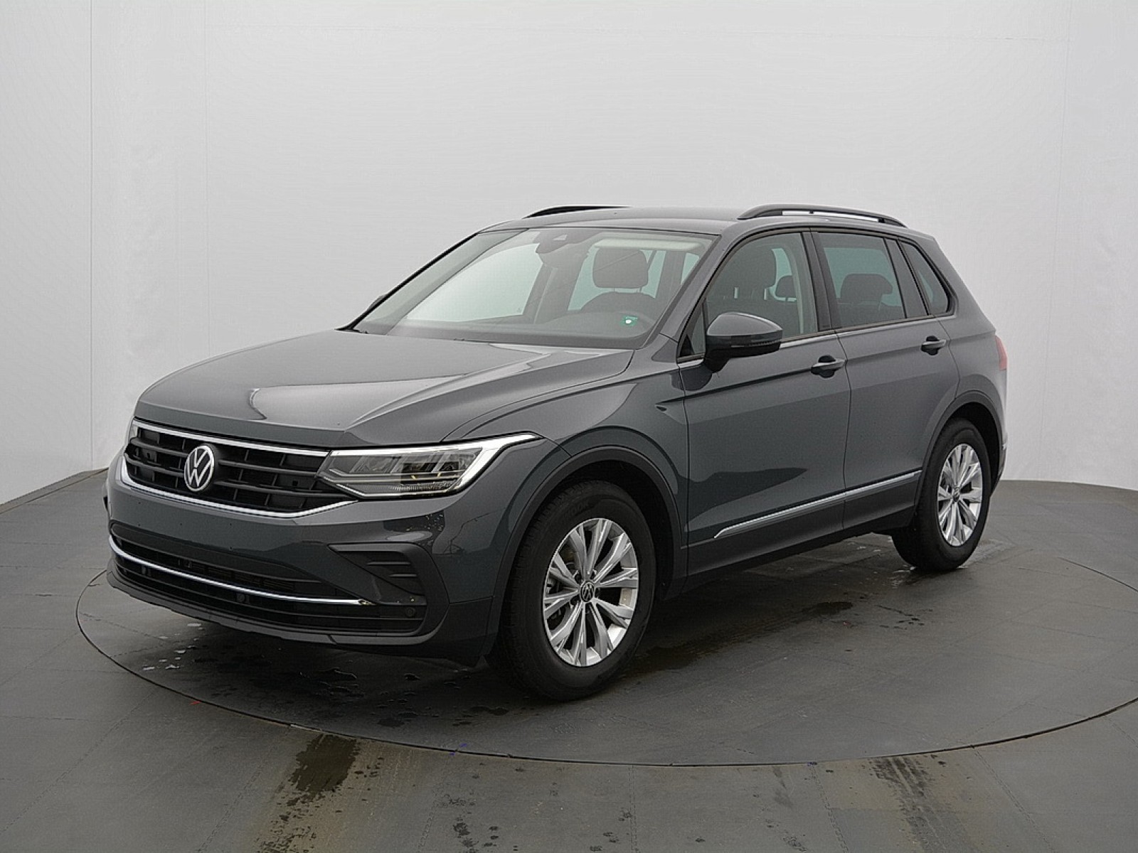 VOLKSWAGEN - TIGUAN - #167349 - 0