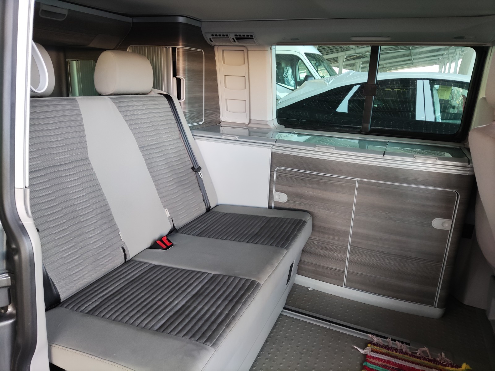 VOLKSWAGEN - CALIFORNIA 6.1 - #175786 - 4
