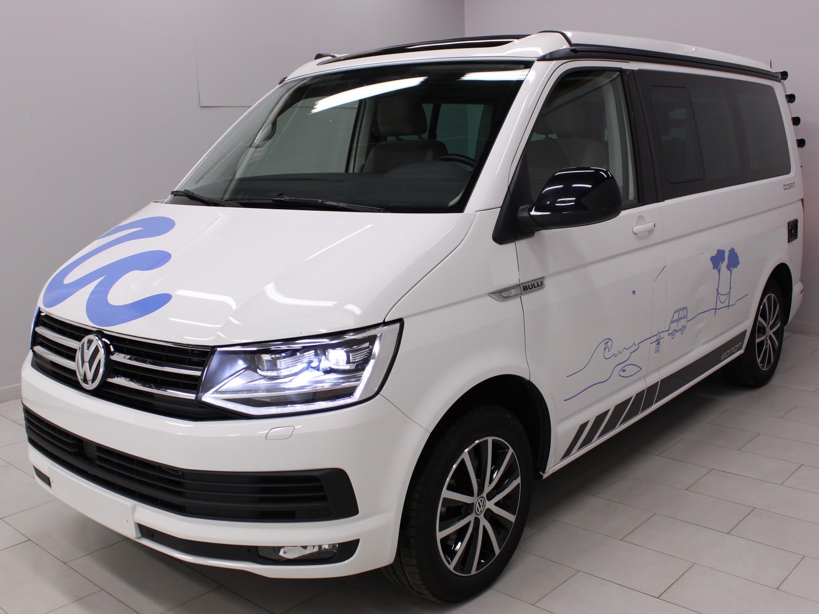 VOLKSWAGEN - CALIFORNIA 6.1 - #175289 - 0