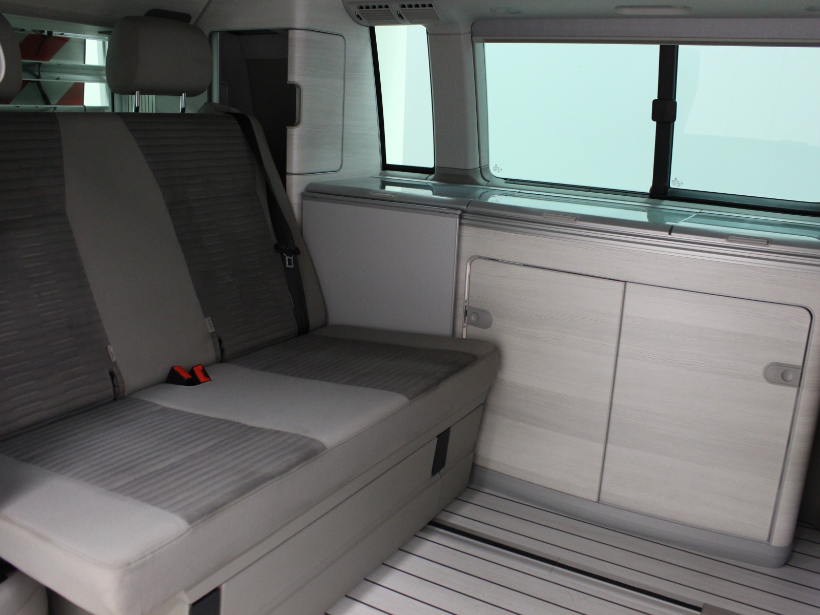 VOLKSWAGEN - CALIFORNIA 6.1 - #175289 - 5