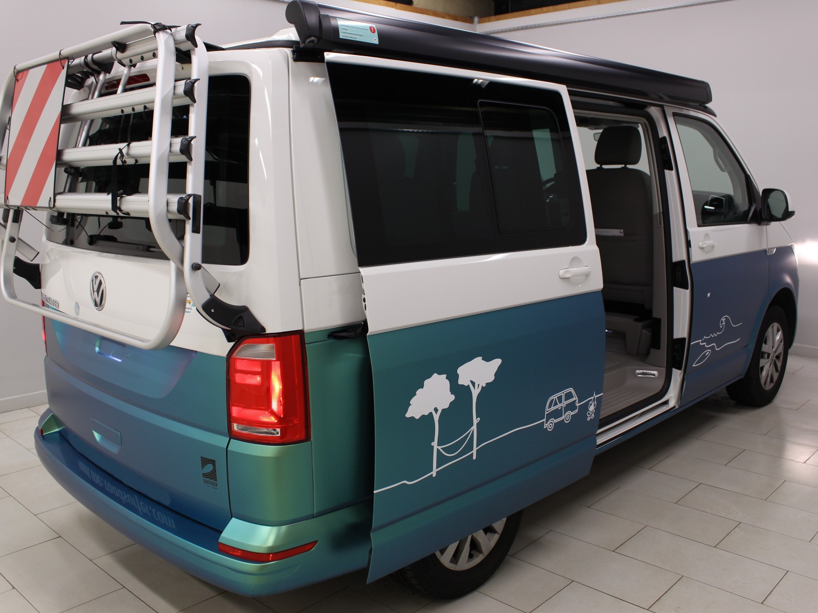 VOLKSWAGEN - CALIFORNIA 6.1 - #175288 - 2