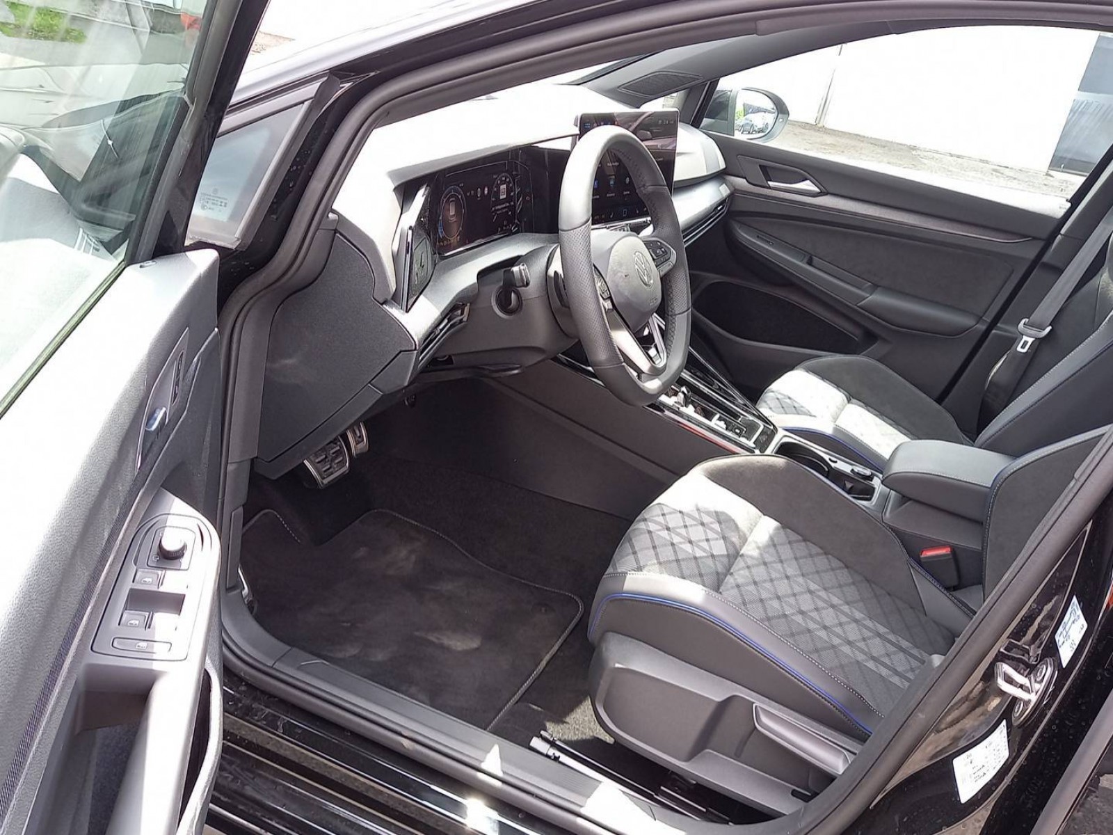 VOLKSWAGEN - GOLF - #525518 - 7