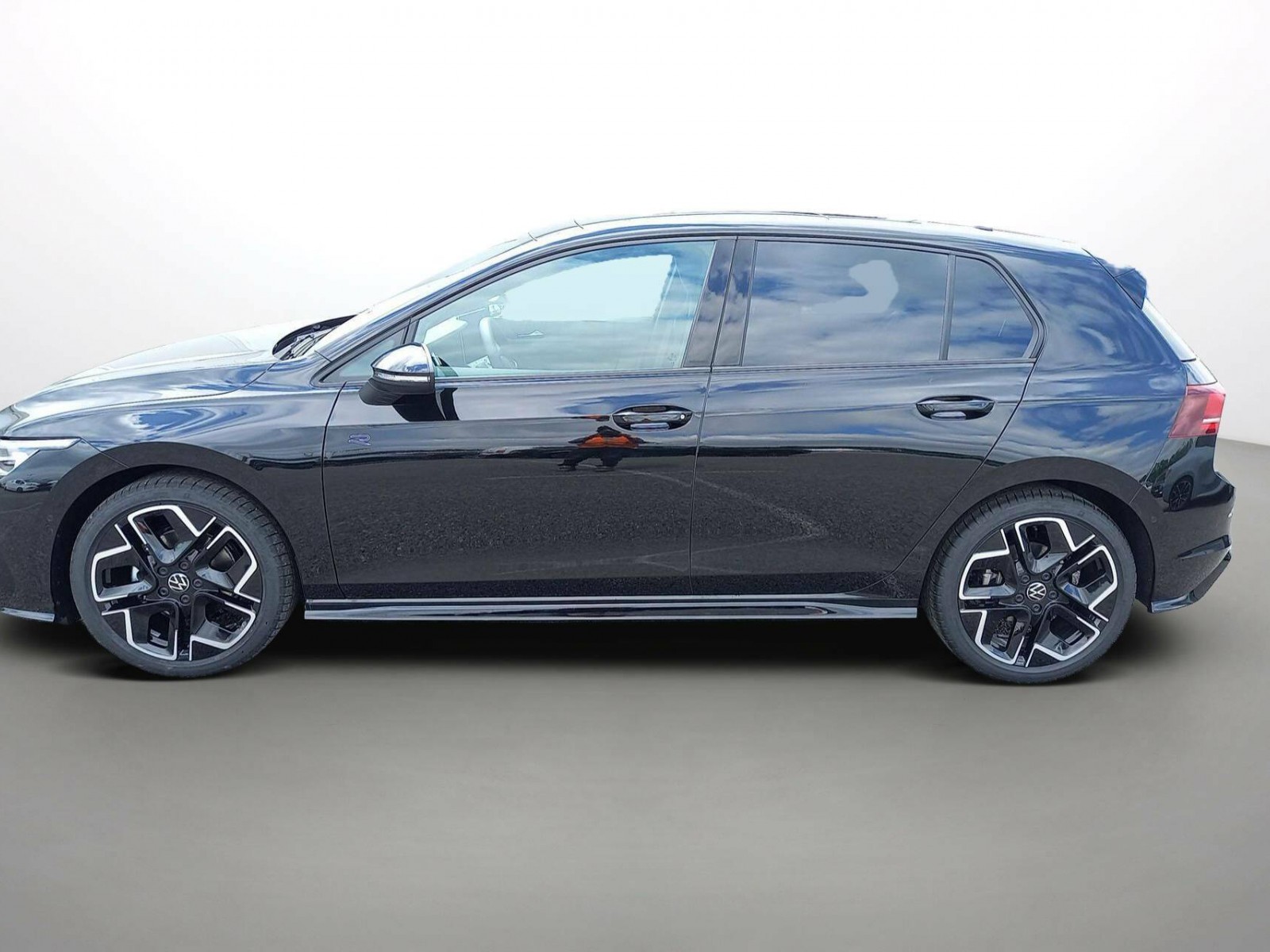 VOLKSWAGEN - GOLF - #525518 - 15