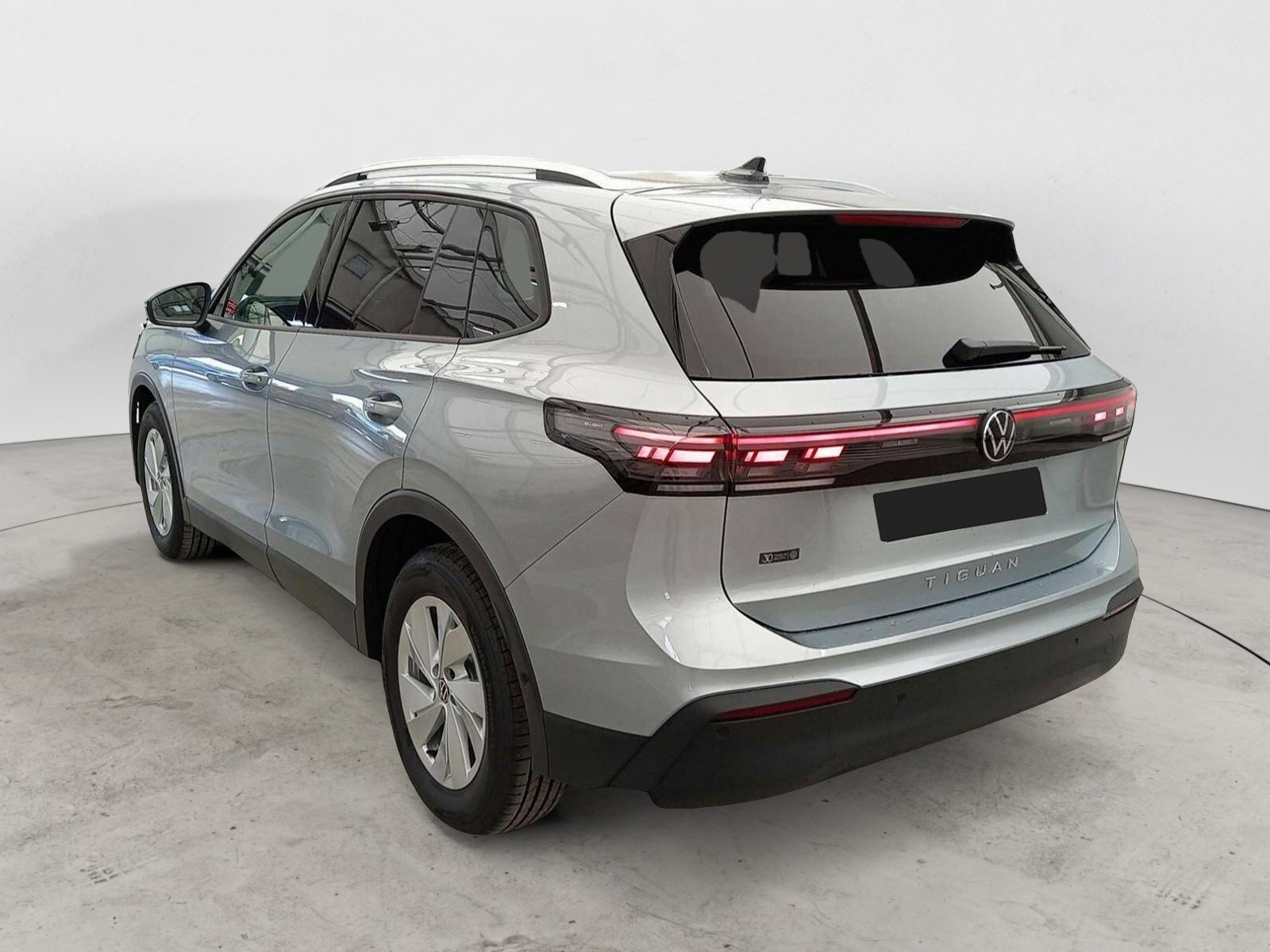 VOLKSWAGEN - TIGUAN - #727824 - 3